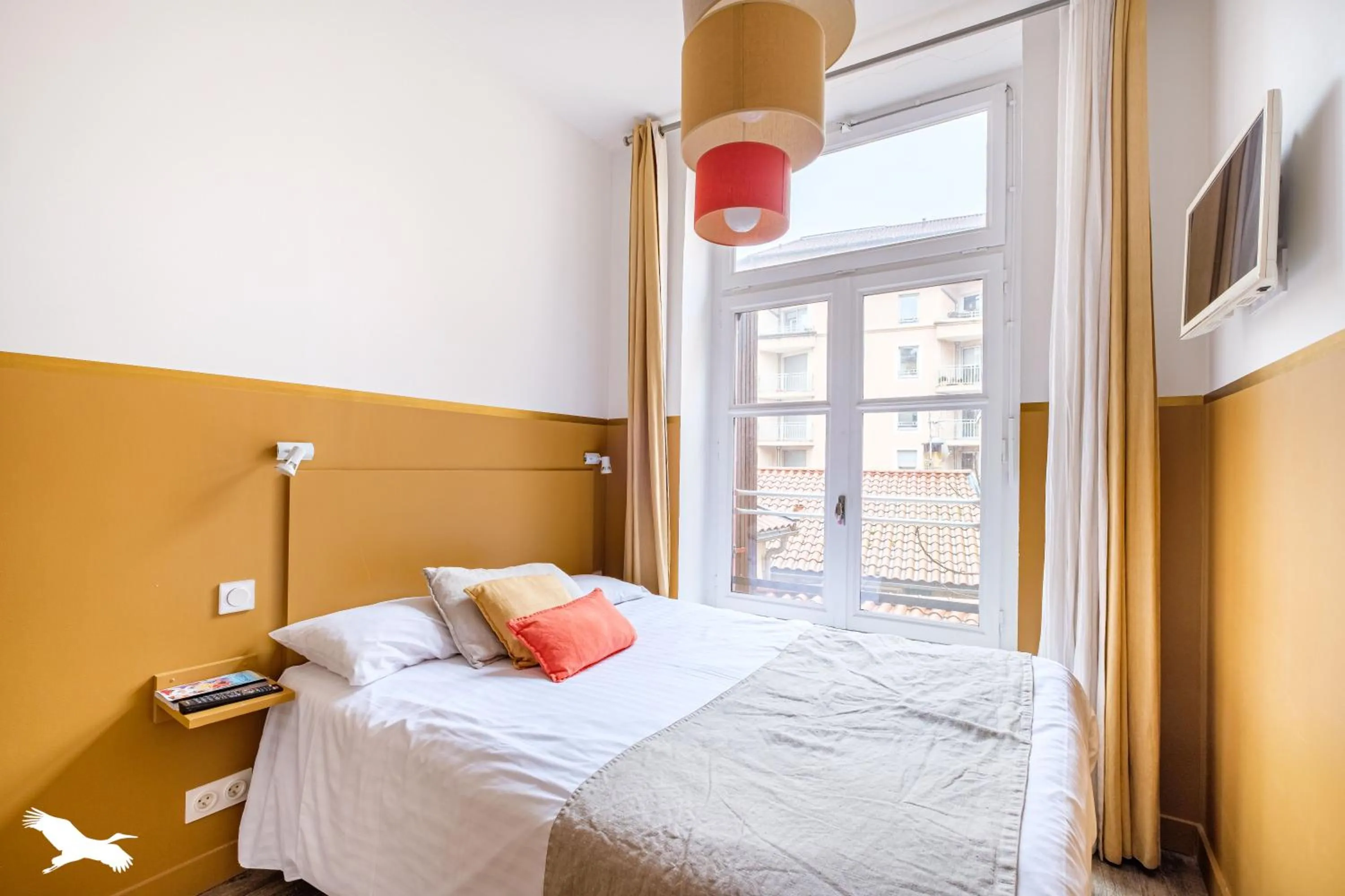 Bedroom, Bed in Hôtel de la Croix-Rousse