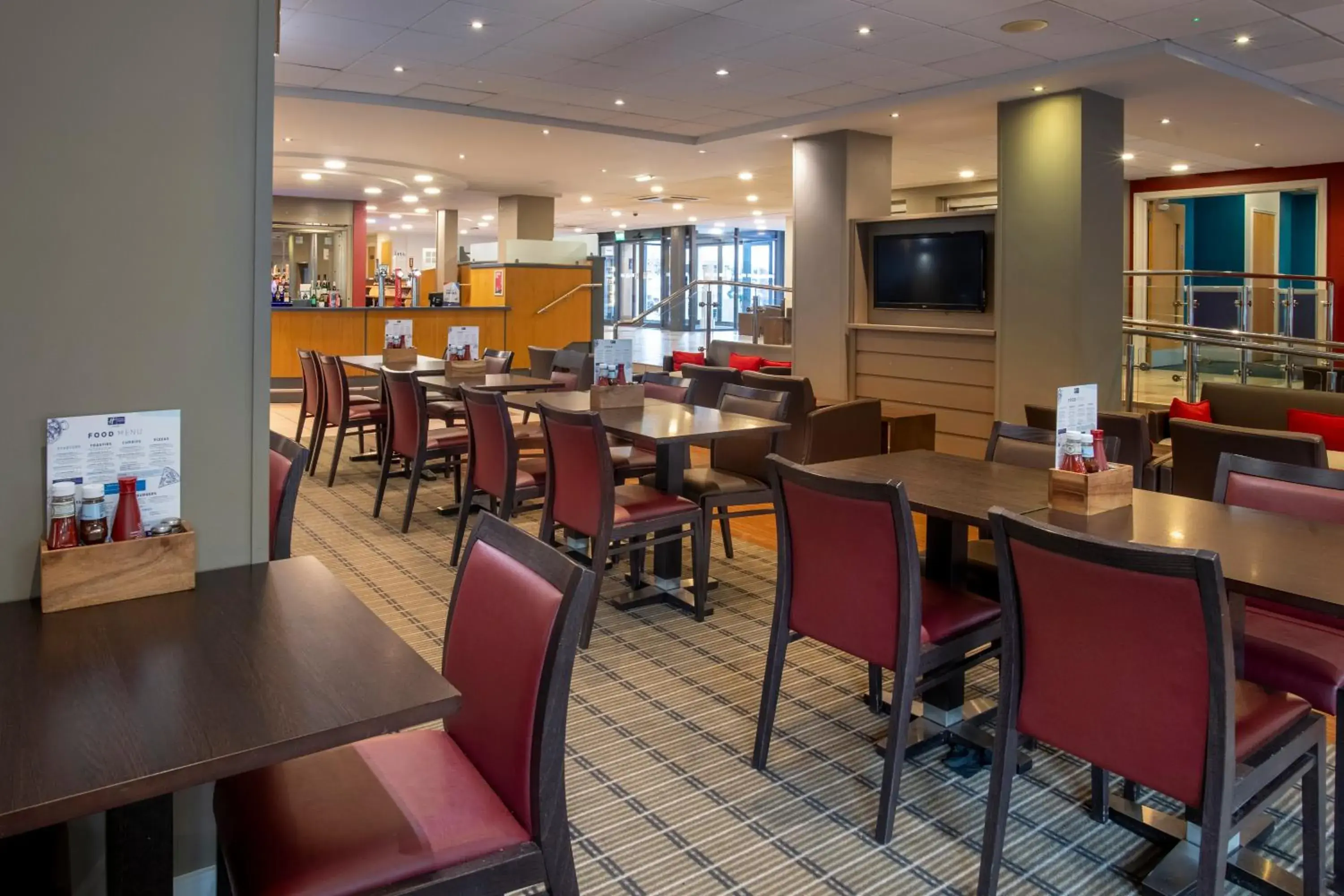 Restaurant/places to eat in Holiday Inn Express Droitwich Spa by IHG Restaurant/places to eat in Holiday Inn Express Droitwich Spa by IHG
