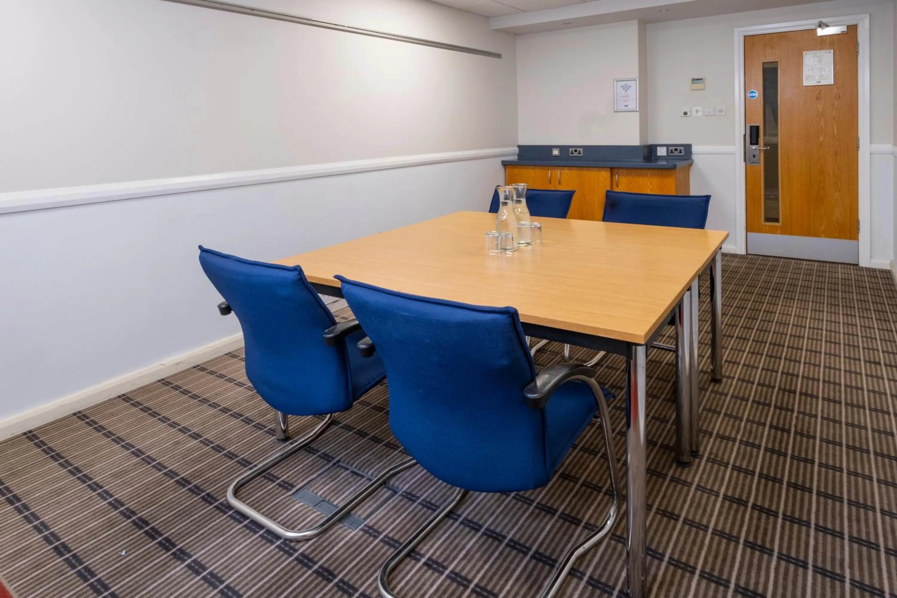 Meeting/conference room in Holiday Inn Express Droitwich Spa by IHG
