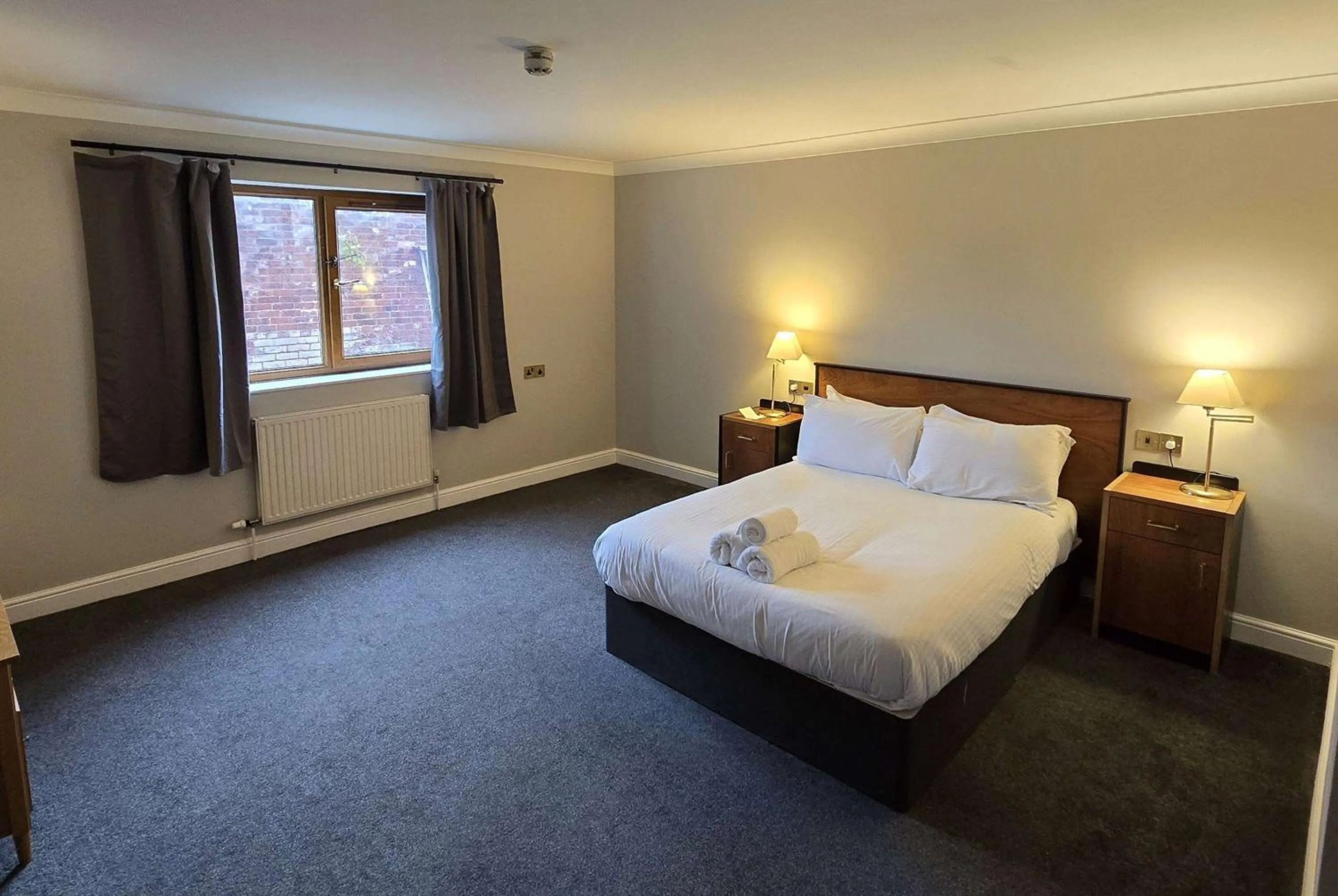 Photo of the whole room, Bed in Staindrop Hotel