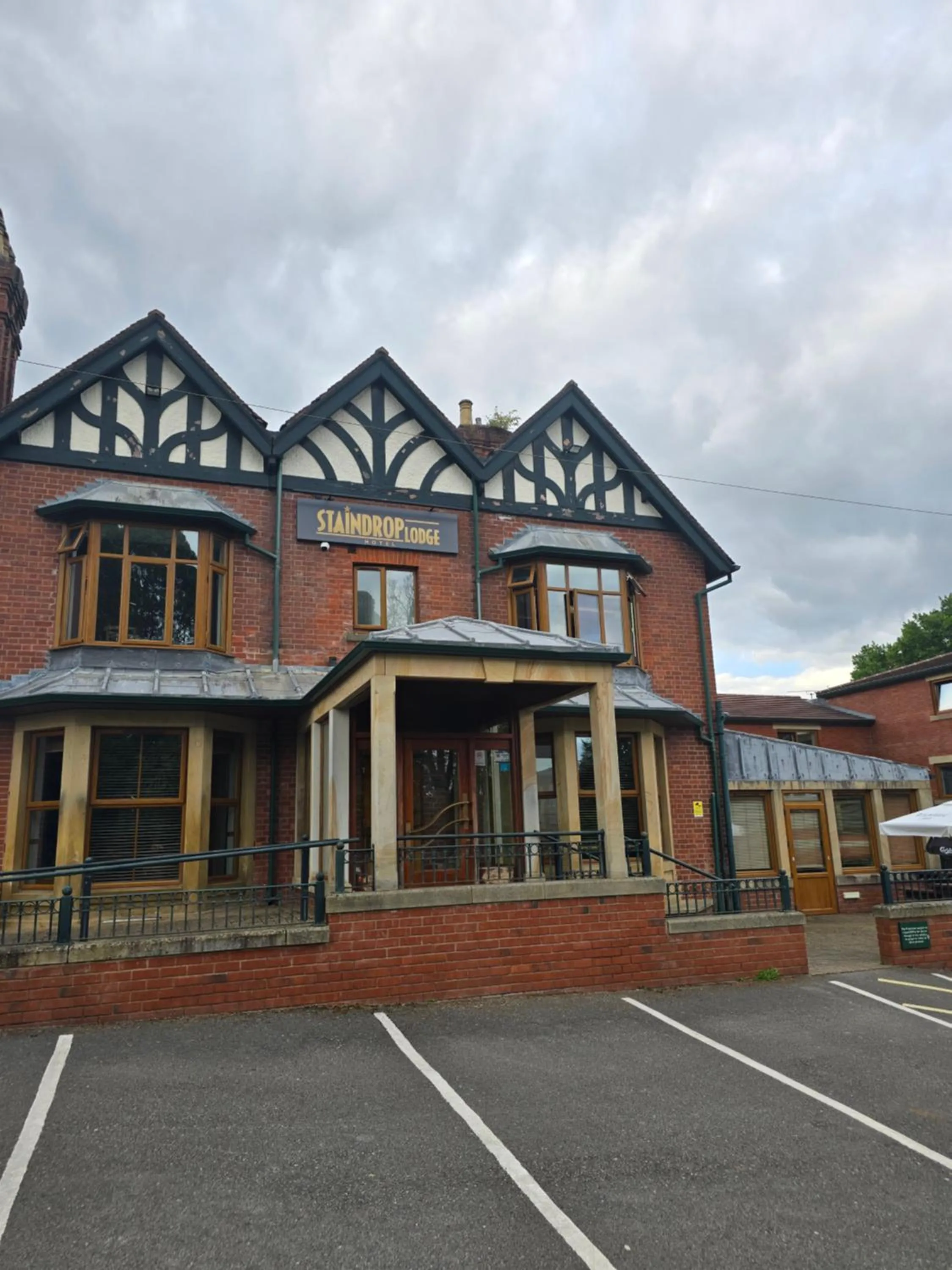 Property building in Staindrop Hotel