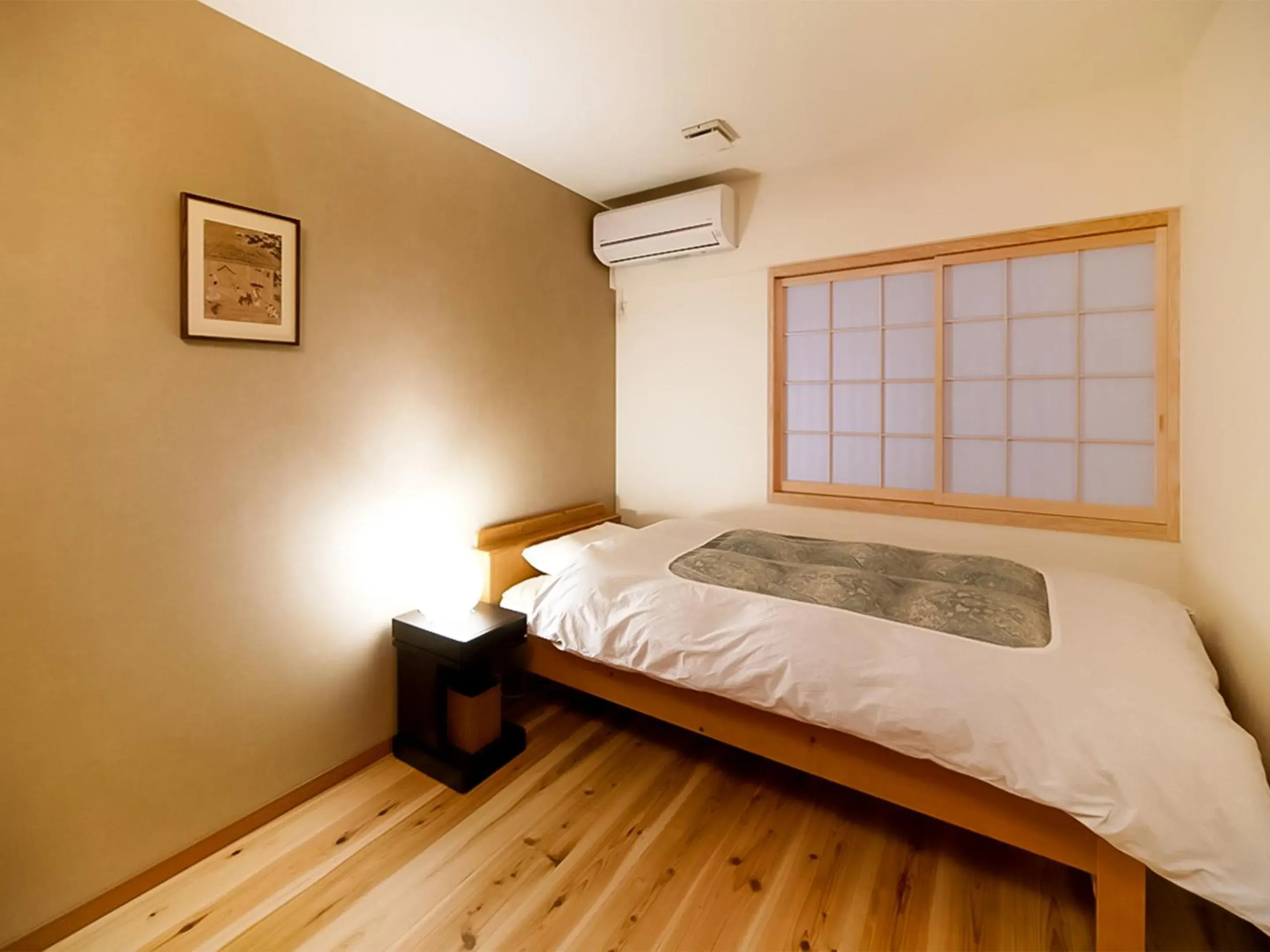 Photo of the whole room, Bed in Aya inn Karasuma gojo