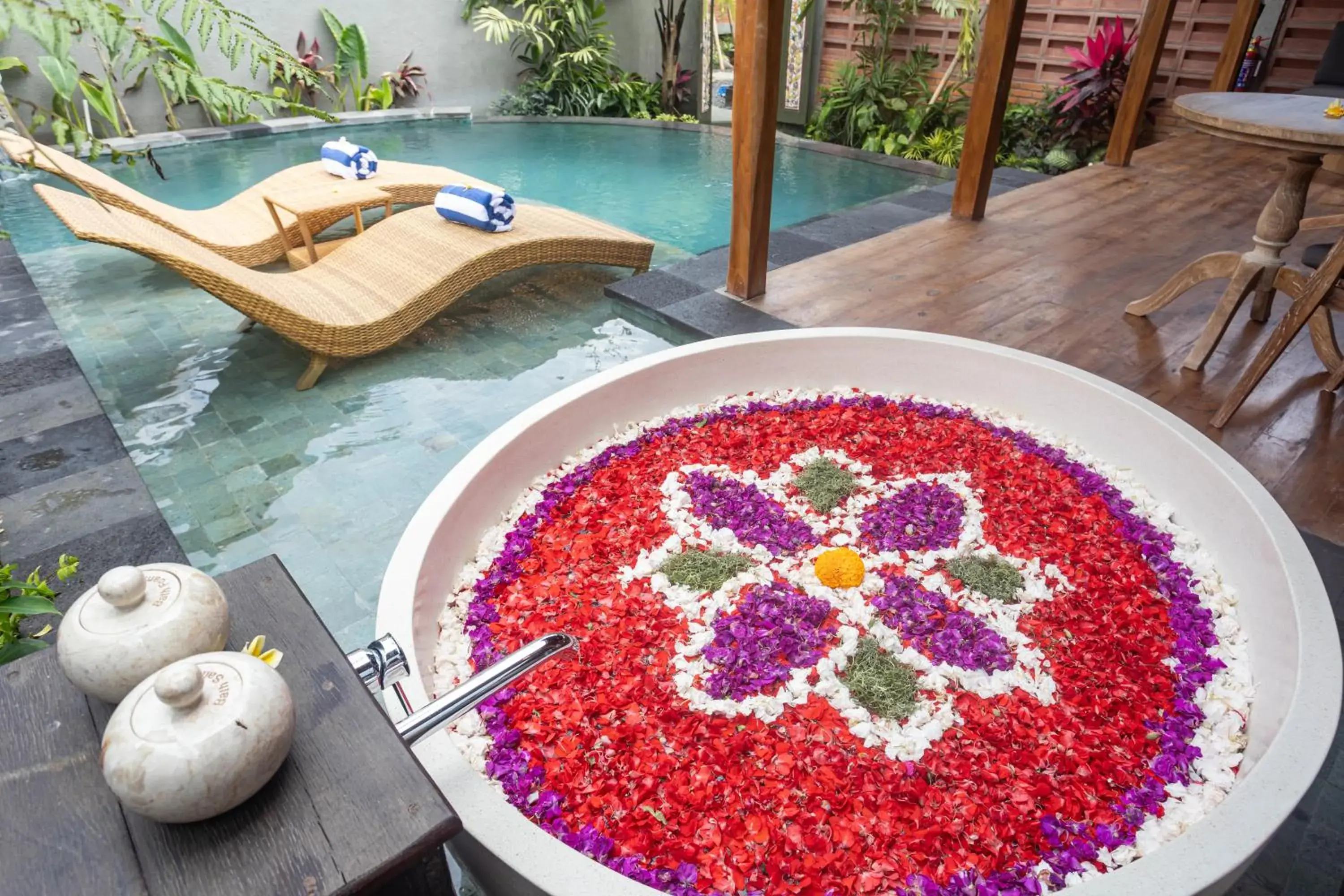 Pool view in Yana Villas Kemenuh by GenuineHost Pool view in Yana Villas Kemenuh by GenuineHost