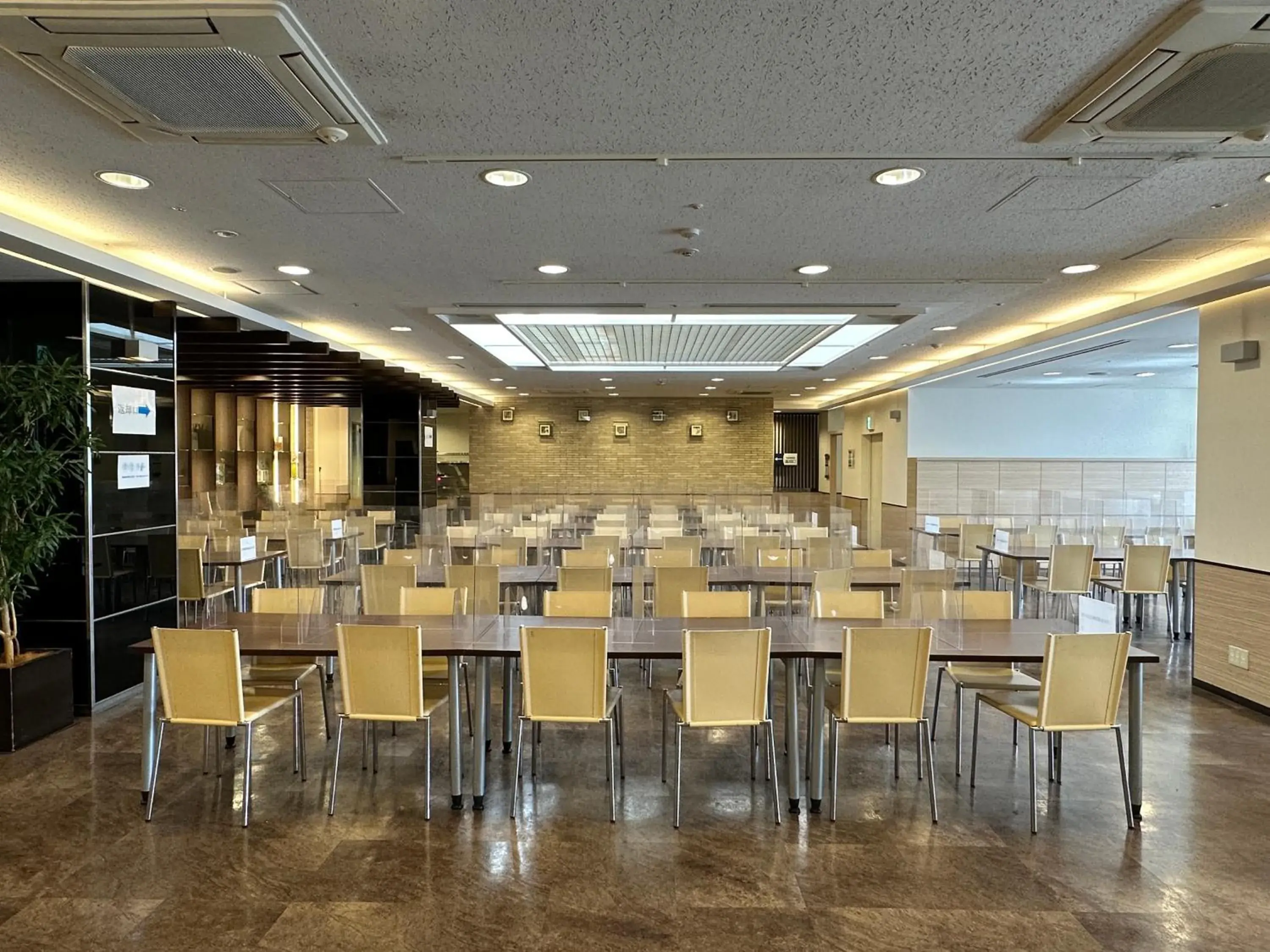 Restaurant/places to eat in X wave Funabashi Restaurant/places to eat in X wave Funabashi