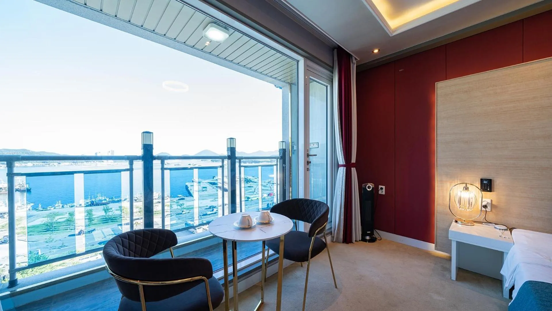 Bed in Hotel The One