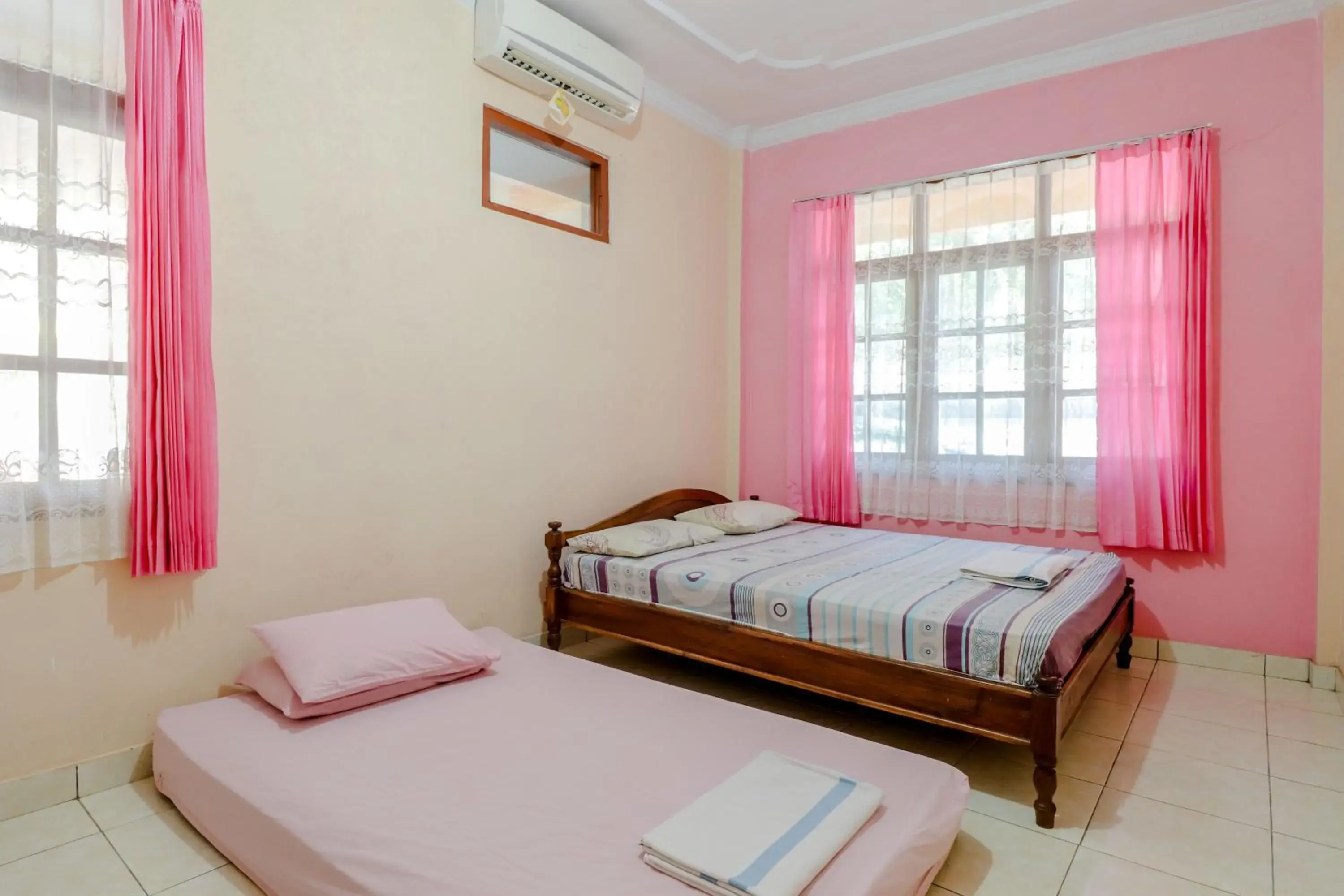 Bedroom, Bed in Hotel Kukup Indah Bedroom, Bed in Hotel Kukup Indah