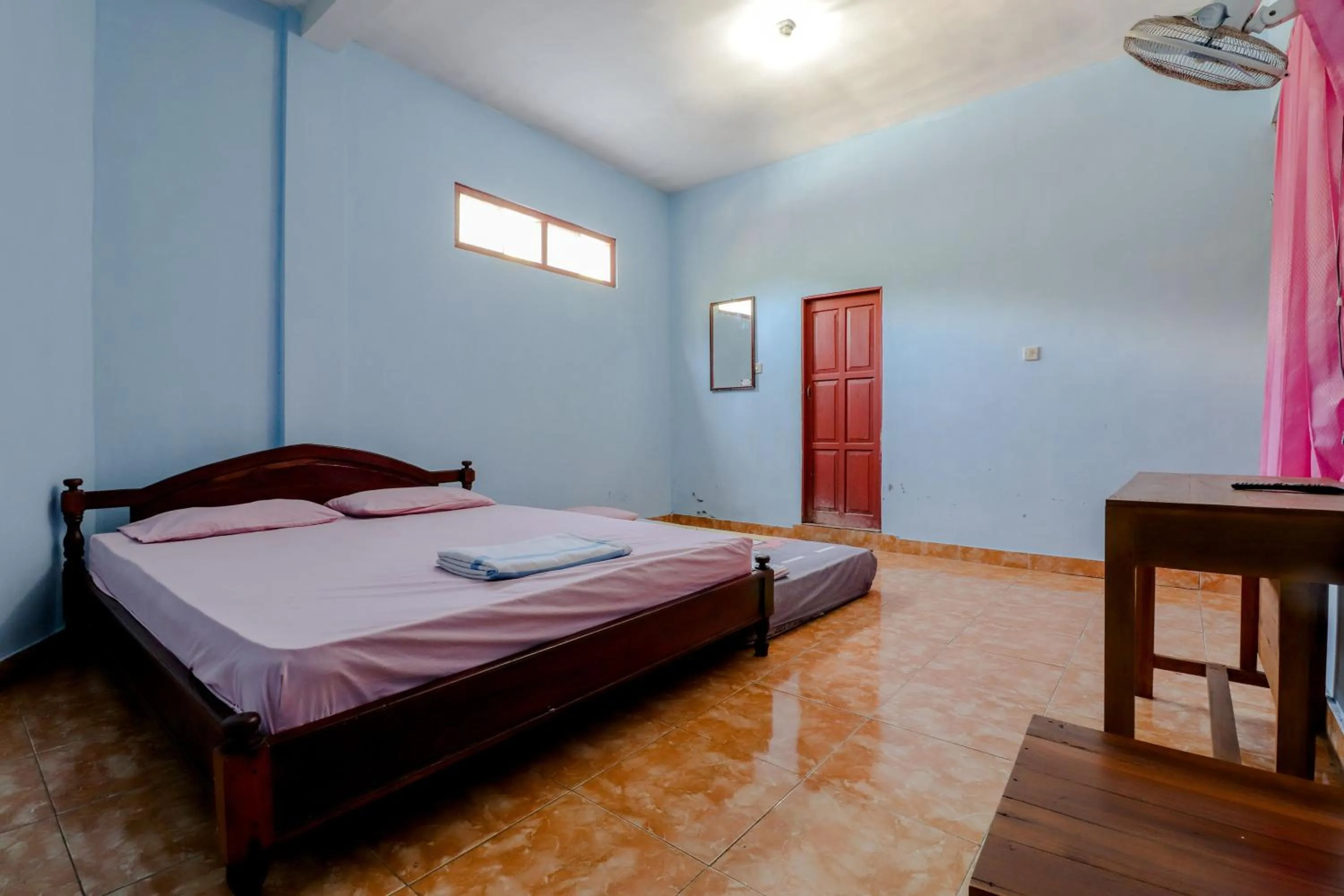 Bedroom, Bed in Hotel Kukup Indah