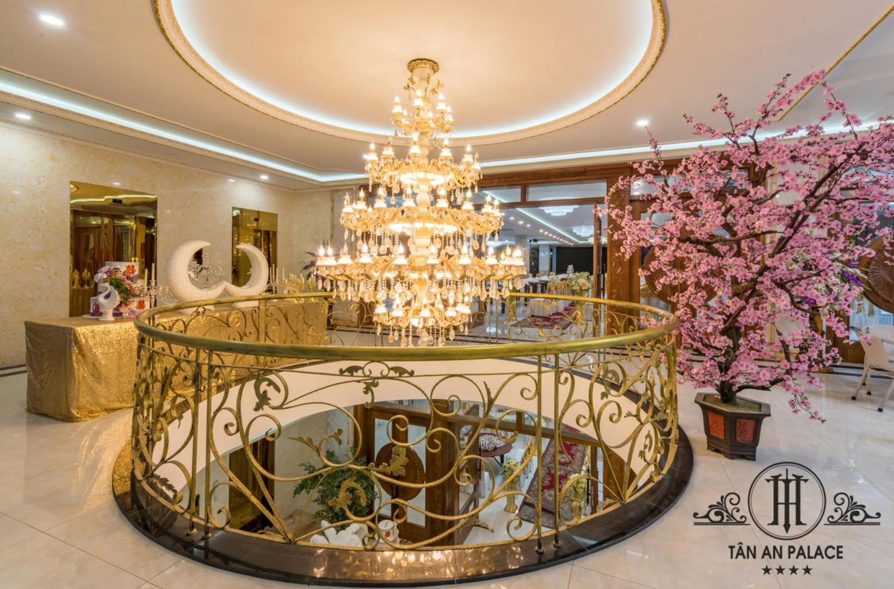 Lobby or reception in Tan An Palace