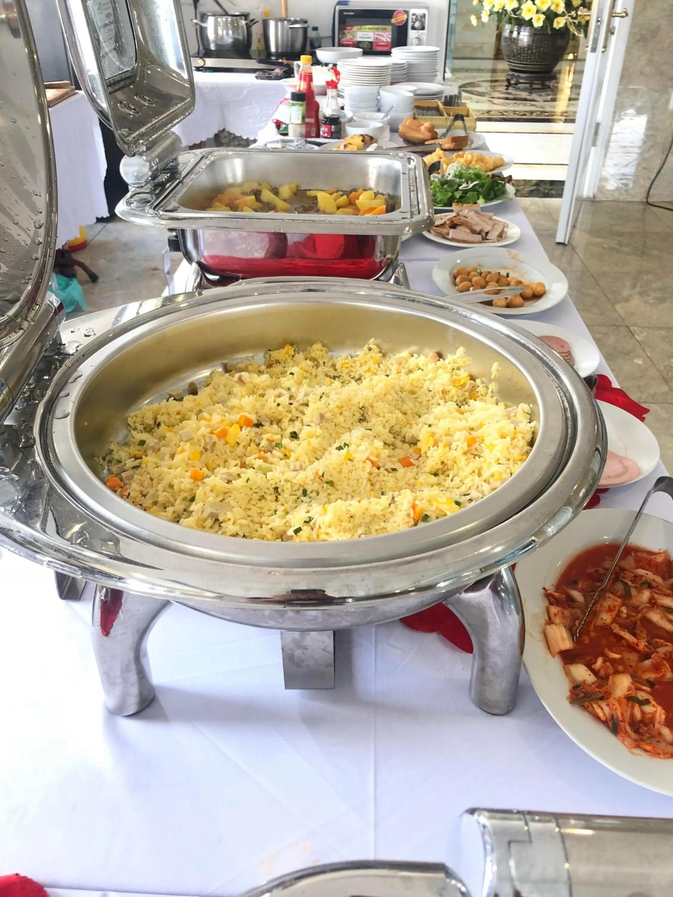 Food and drinks in Tan An Palace