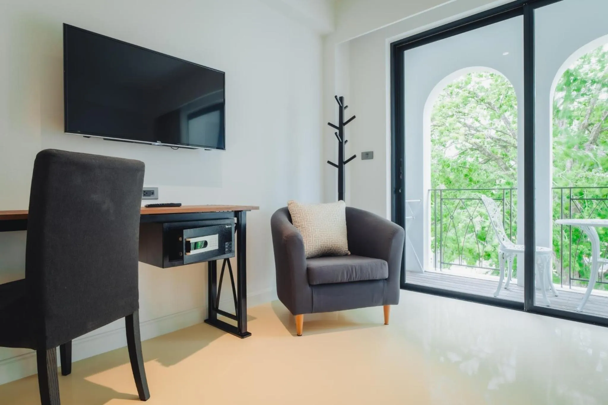 TV and multimedia in Xinlor House - Phuket Old Town