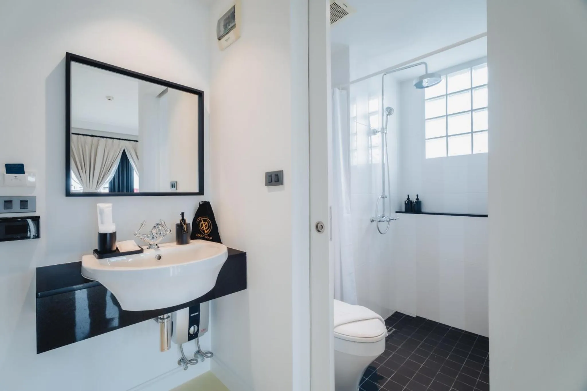 Bathroom in Xinlor House - Phuket Old Town