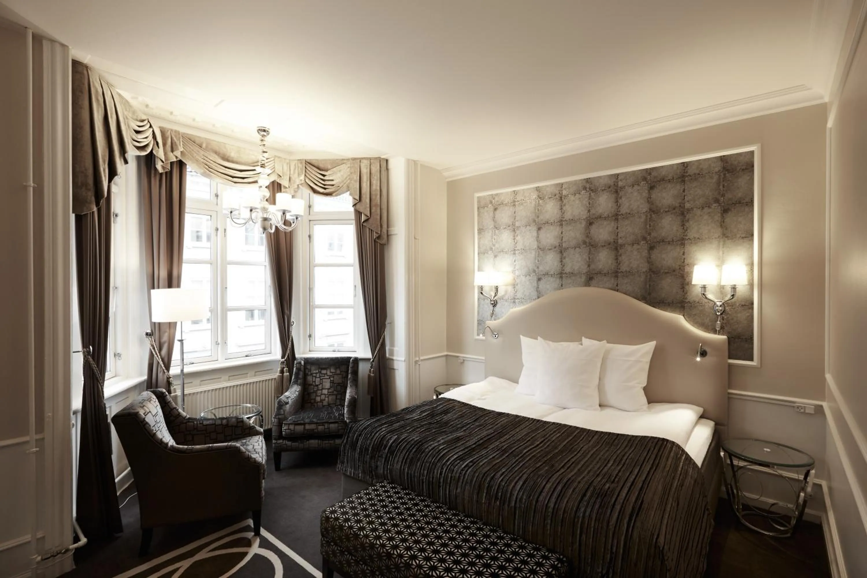 Bed in Phoenix Copenhagen