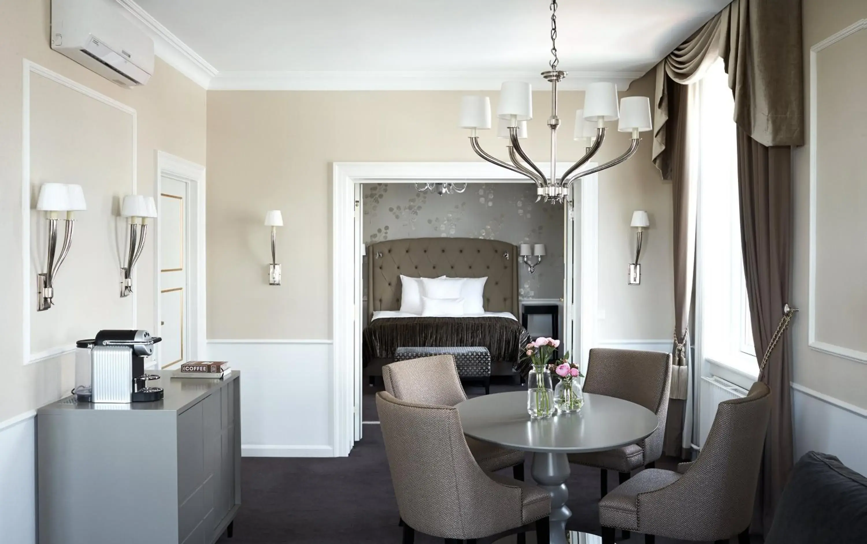 Suite with Access to Executive Lounge in Phoenix Copenhagen Suite with Access to Executive Lounge in Phoenix Copenhagen