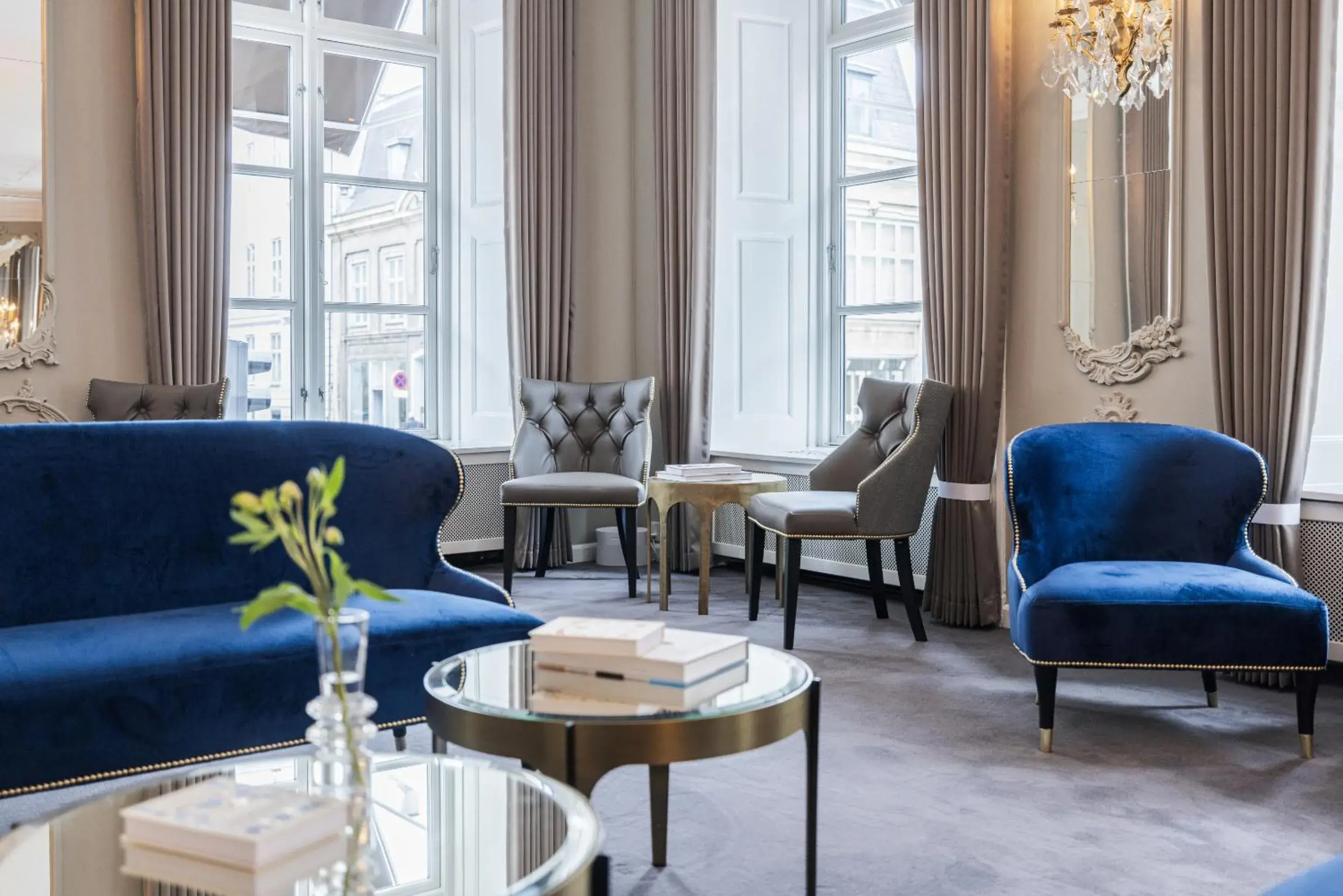 Lounge or bar in Phoenix Copenhagen Lounge or bar in Phoenix Copenhagen