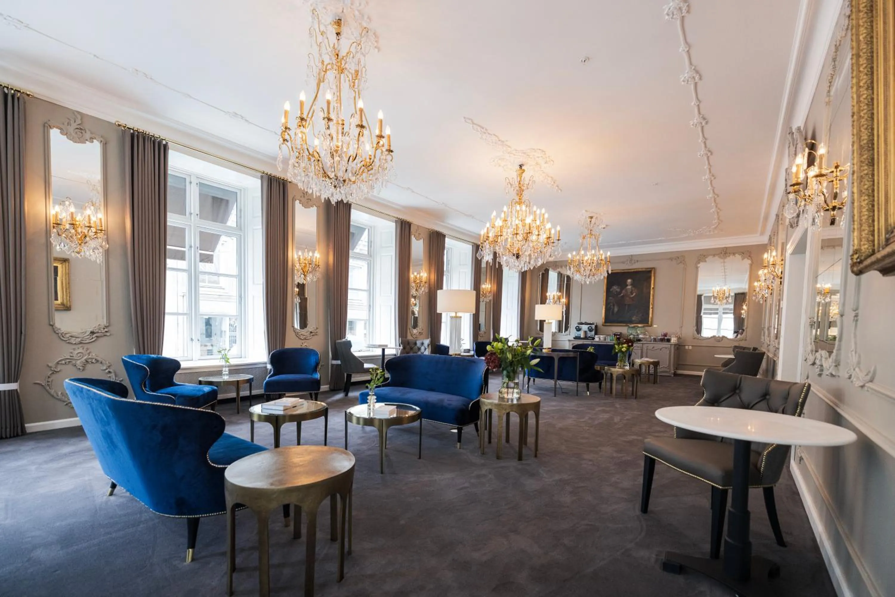 Lounge or bar in Phoenix Copenhagen