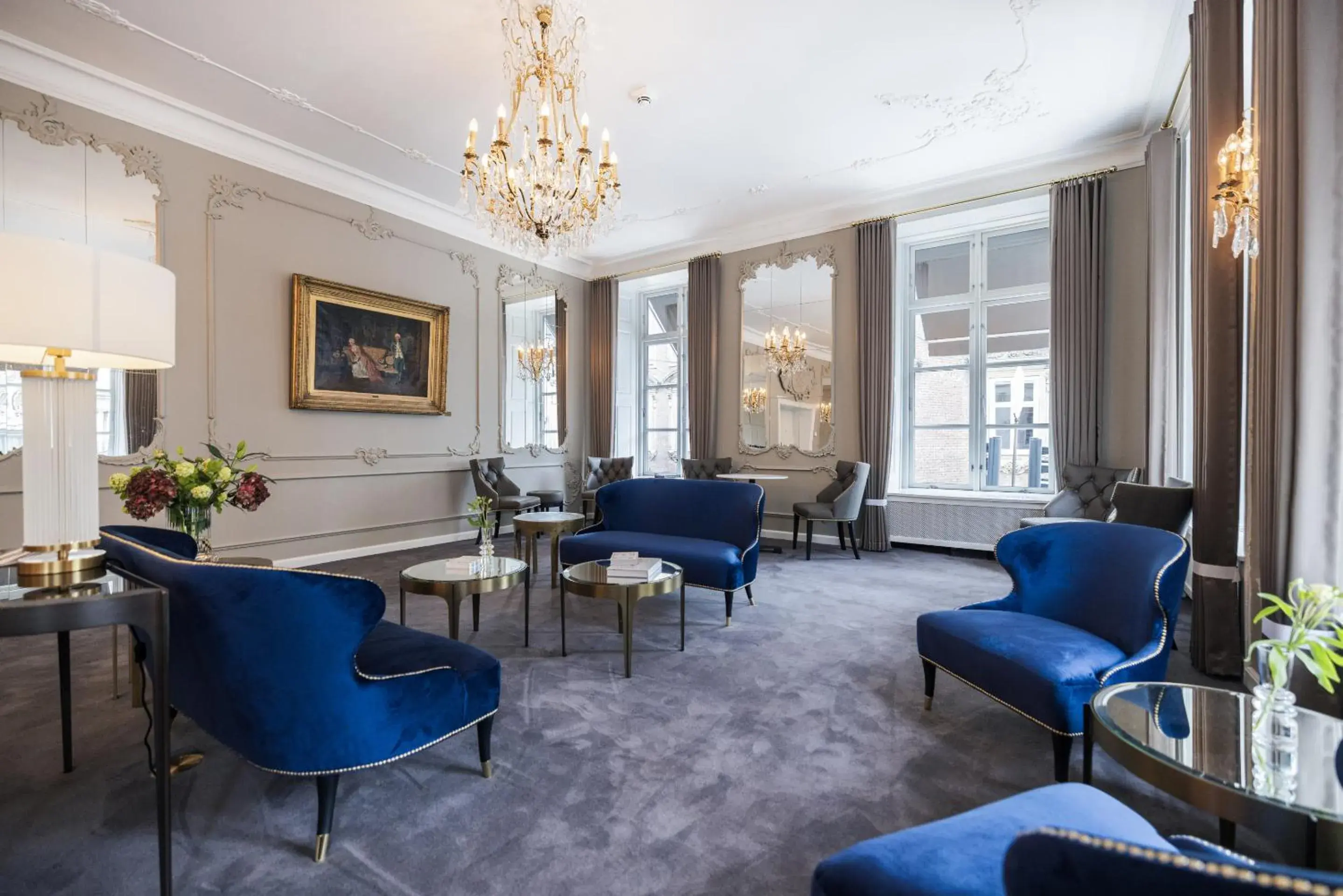 Lounge or bar in Phoenix Copenhagen Lounge or bar in Phoenix Copenhagen