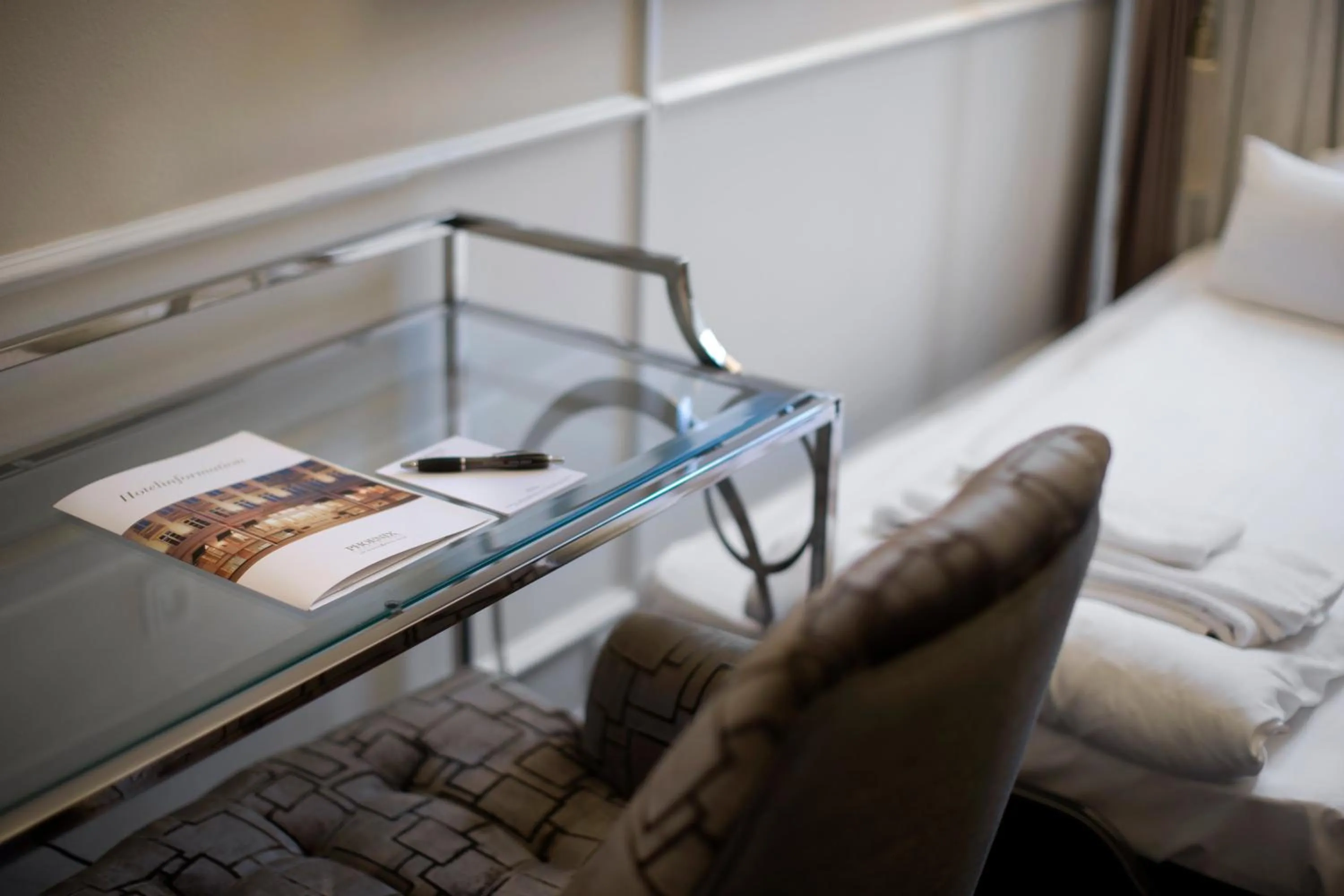 Decorative detail, Bed in Phoenix Copenhagen