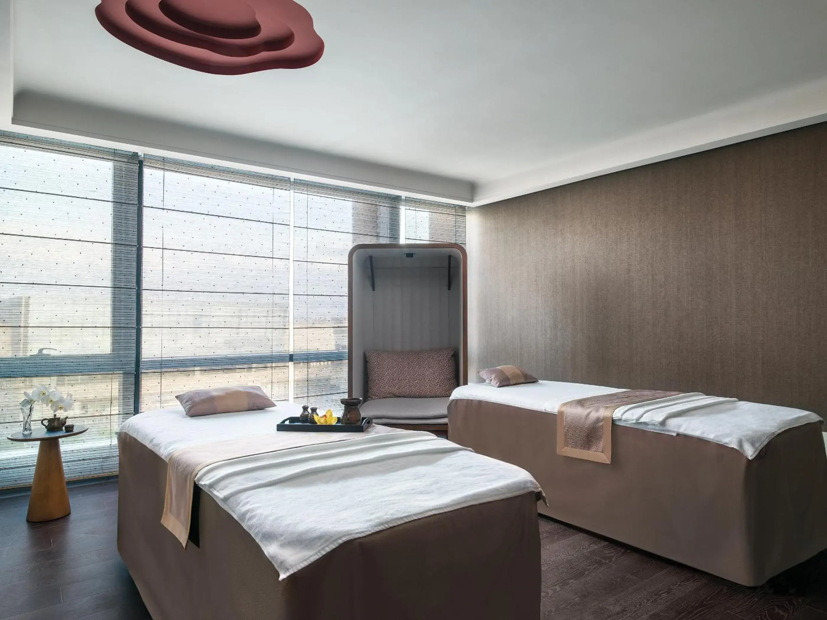 Massage, Bed in Cordis Shanghai Hongqiao (Langham Hospitality Group) Massage, Bed in Cordis Shanghai Hongqiao (Langham Hospitality Group)