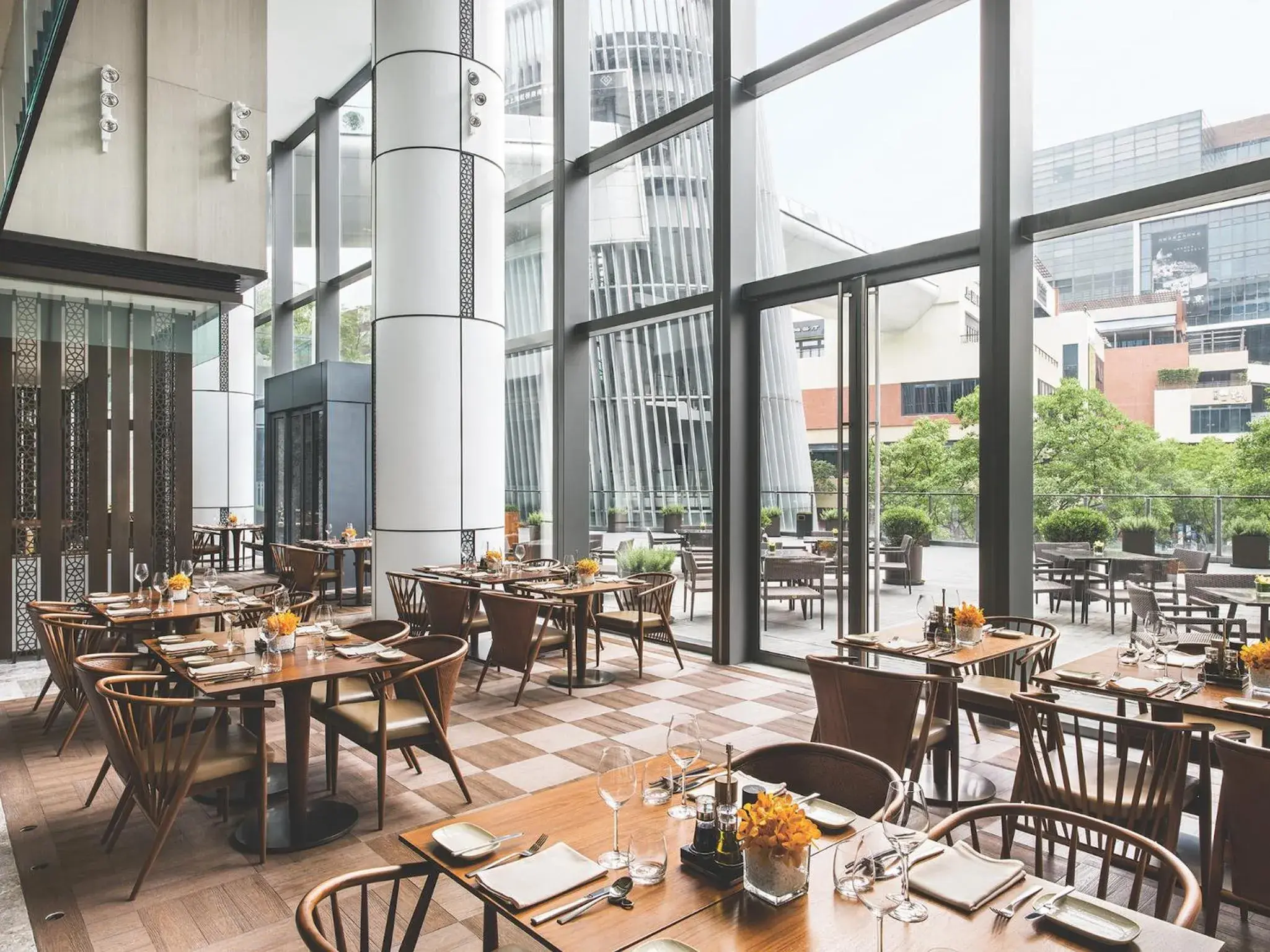 Restaurant/places to eat in Cordis Shanghai Hongqiao (Langham Hospitality Group) Restaurant/places to eat in Cordis Shanghai Hongqiao (Langham Hospitality Group)