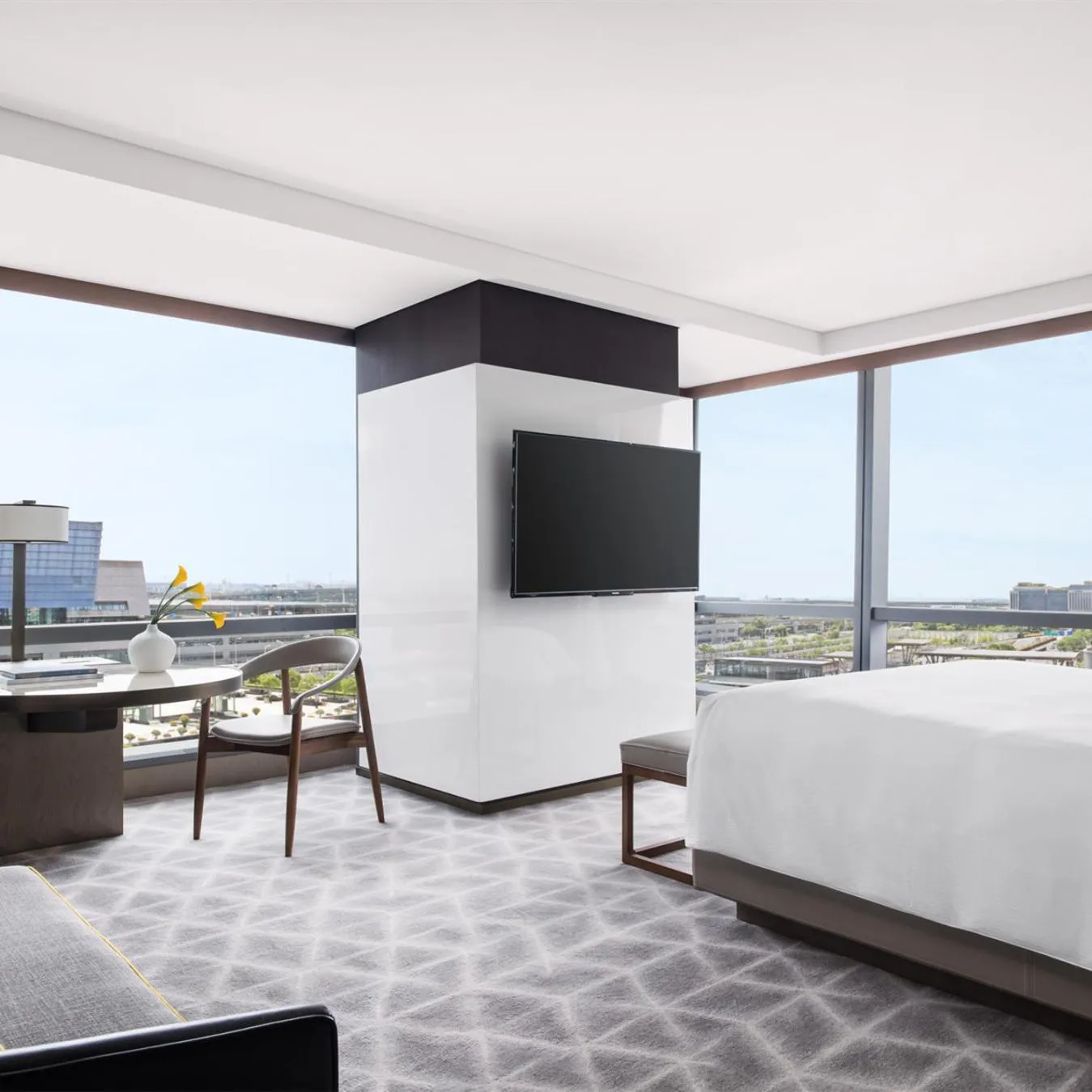 Bed in Cordis Shanghai Hongqiao (Langham Hospitality Group)