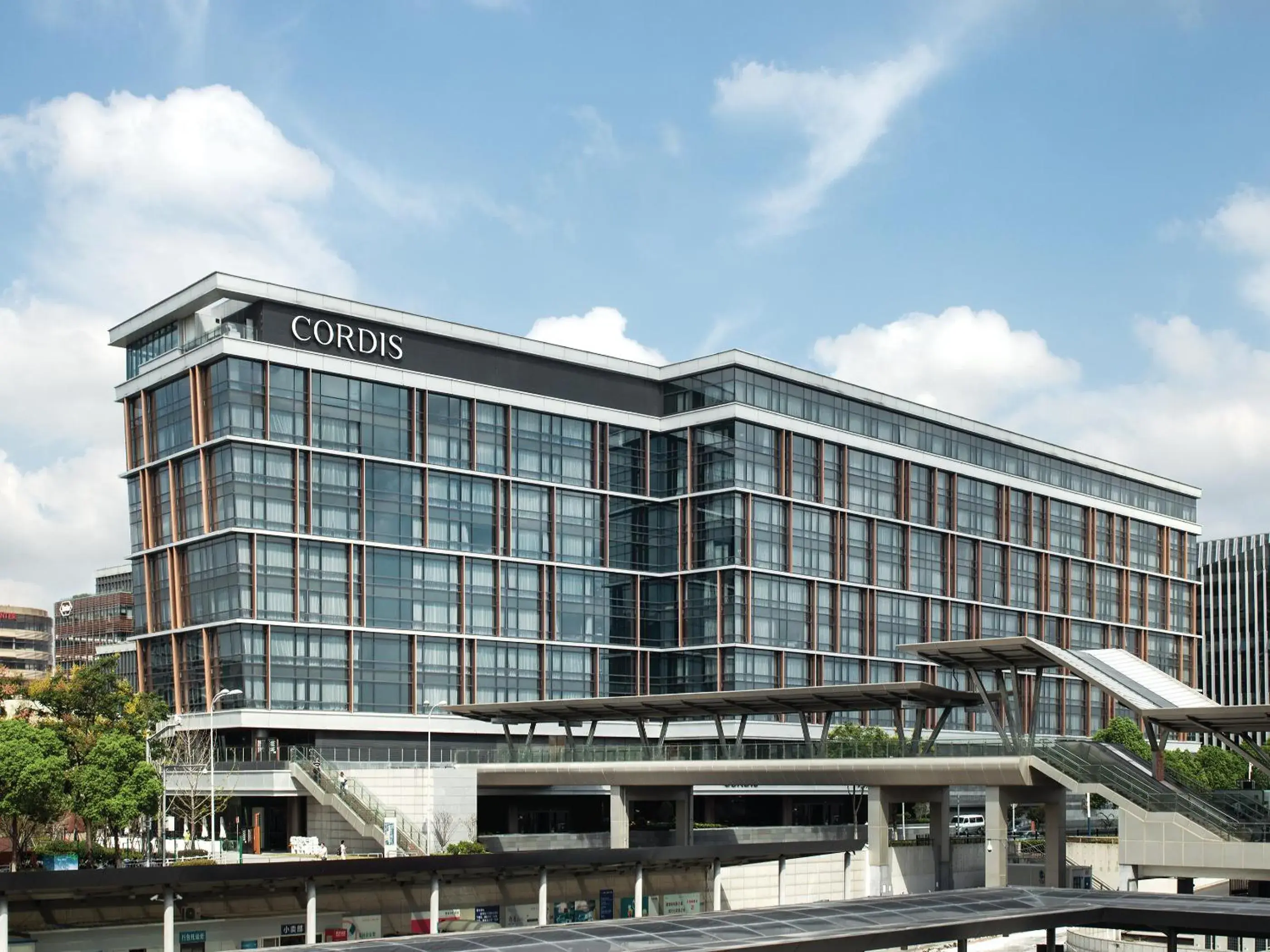 Property building in Cordis Shanghai Hongqiao (Langham Hospitality Group) Property building in Cordis Shanghai Hongqiao (Langham Hospitality Group)