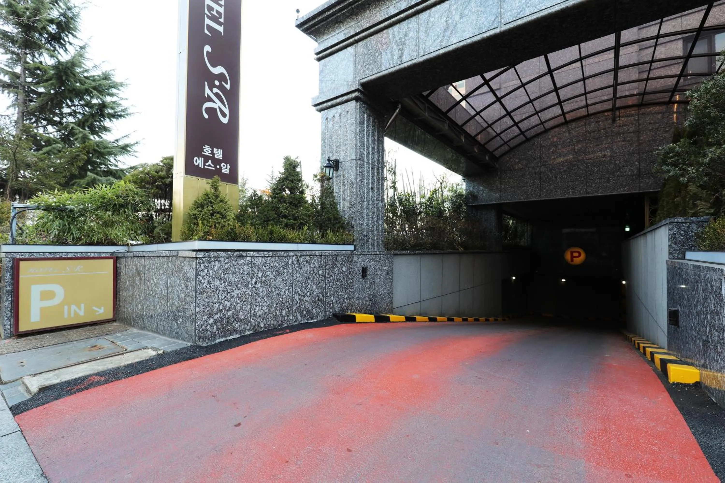 Property building in Bucheon SR Hotel