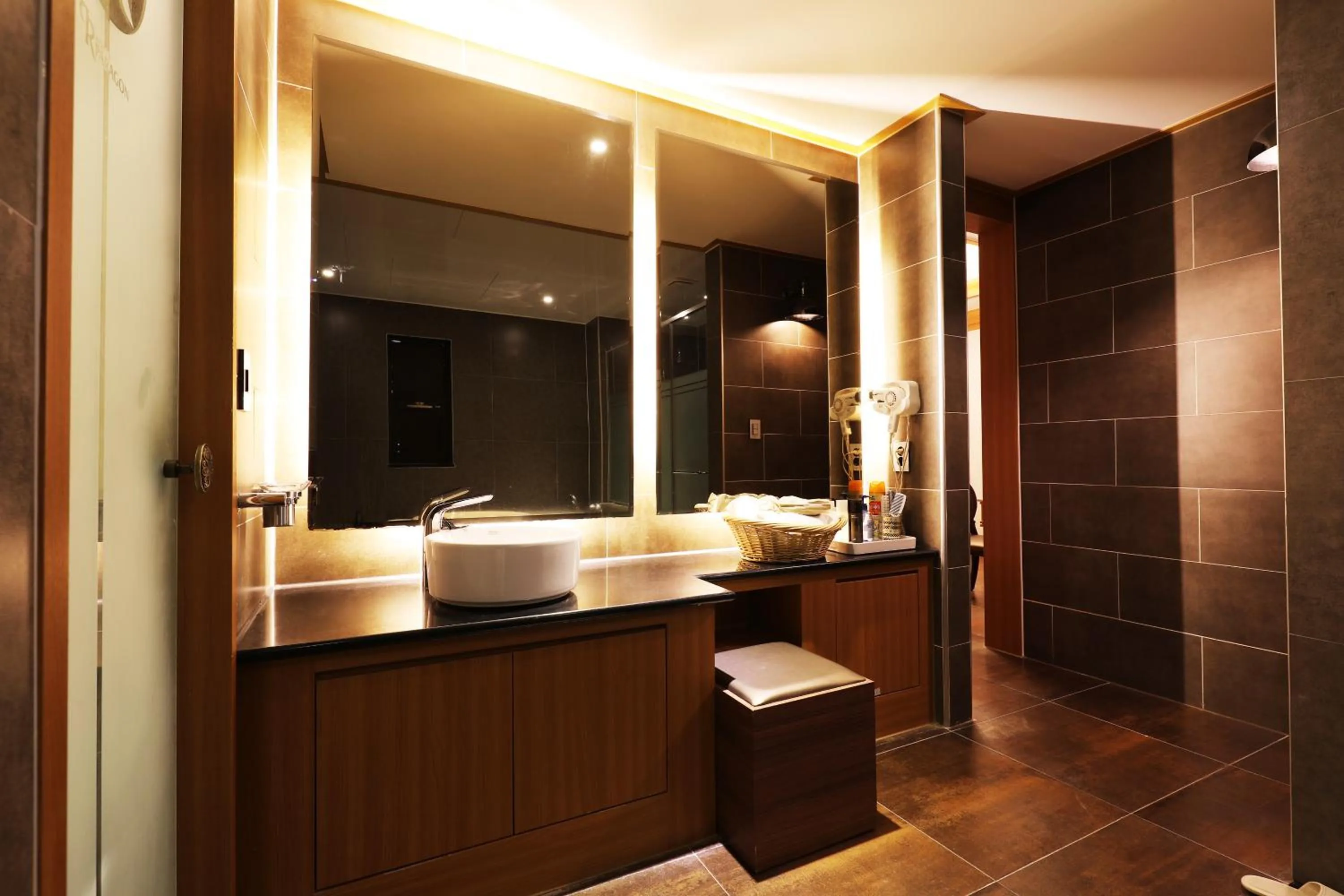 Bathroom in Bucheon SR Hotel