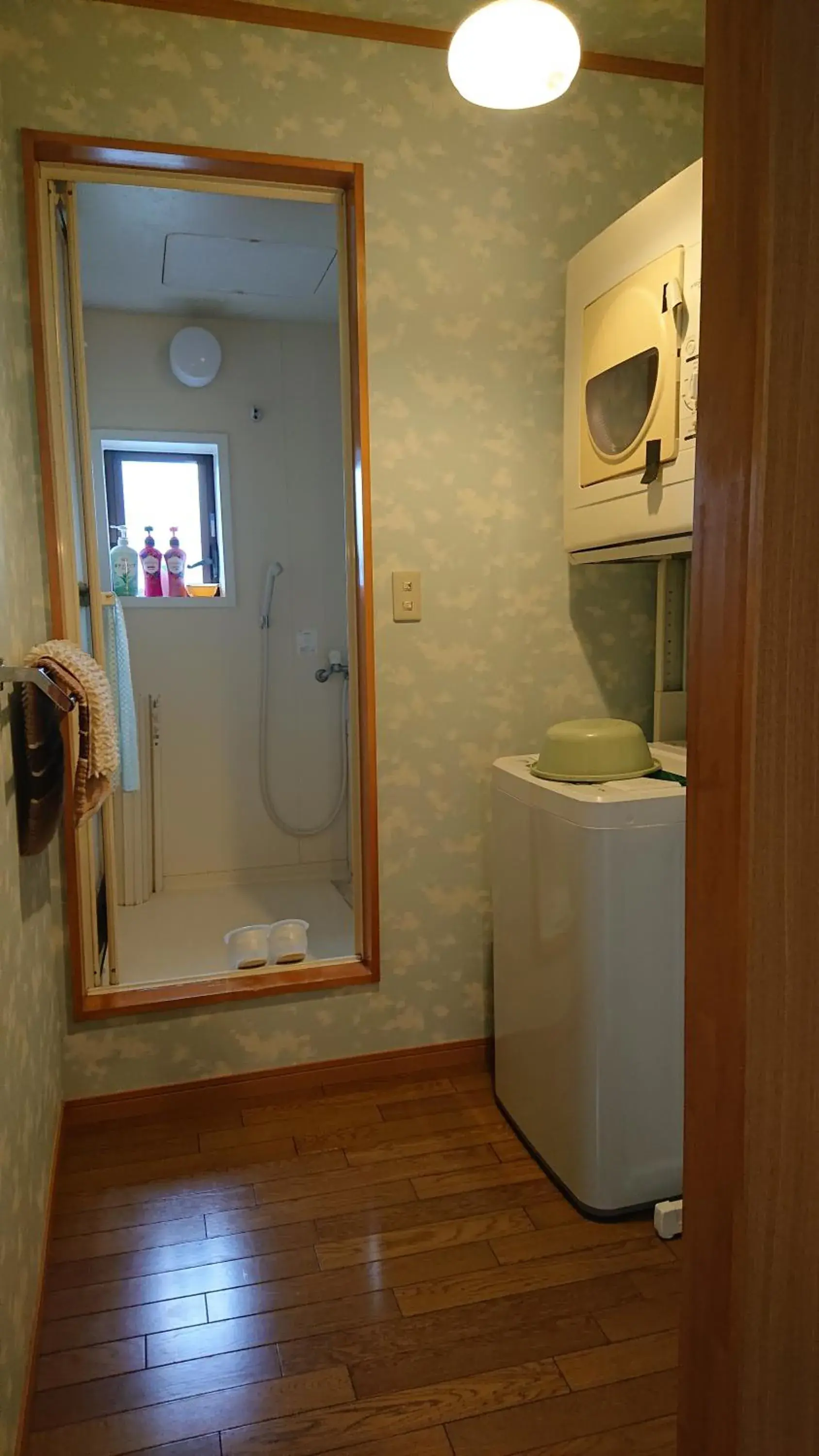 Triple Room with Shared Bathroom - single occupancy in Live Cafe Hisui no Umi Triple Room with Shared Bathroom - single occupancy in Live Cafe Hisui no Umi