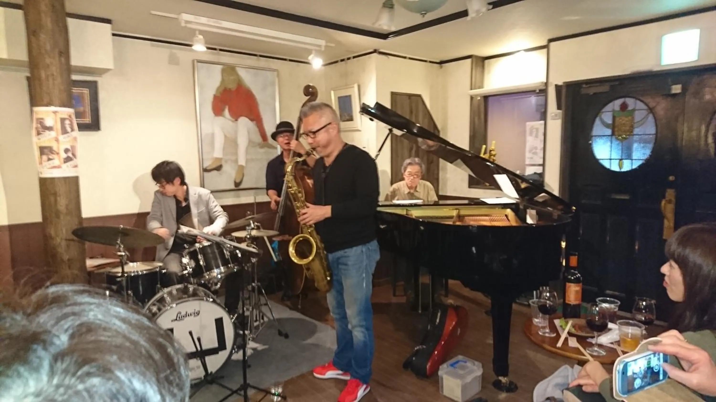 Nightclub / DJ in Live Cafe Hisui no Umi