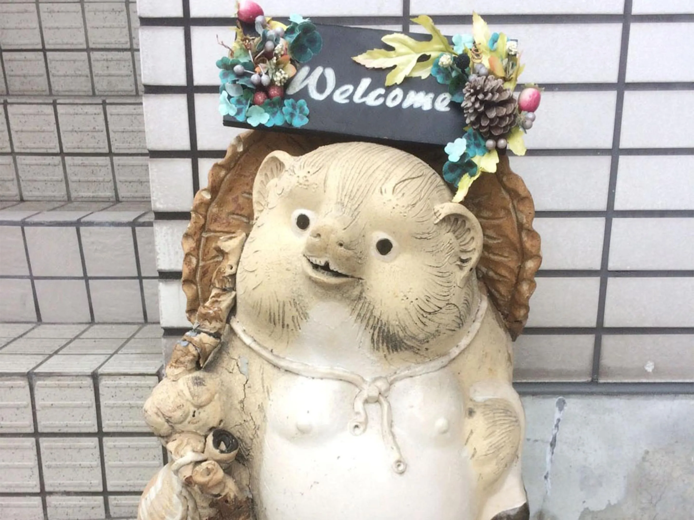 Facade/entrance in Kevin's Place