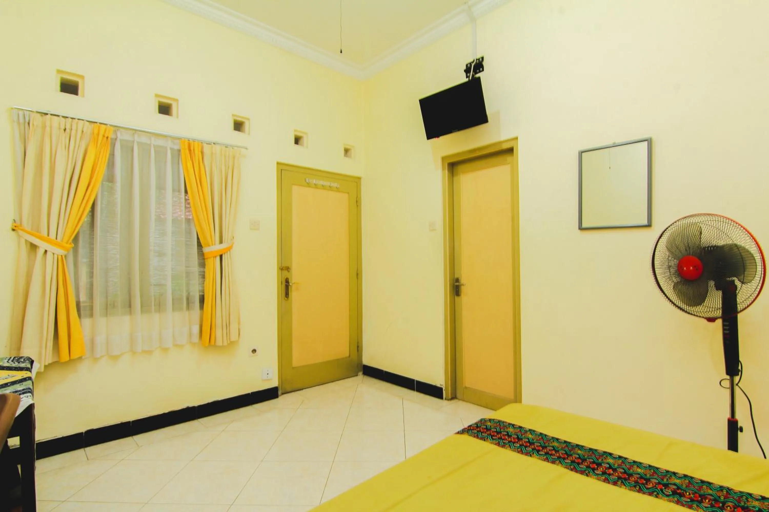 Bedroom in Griya Batik Giri Sekar Homestay