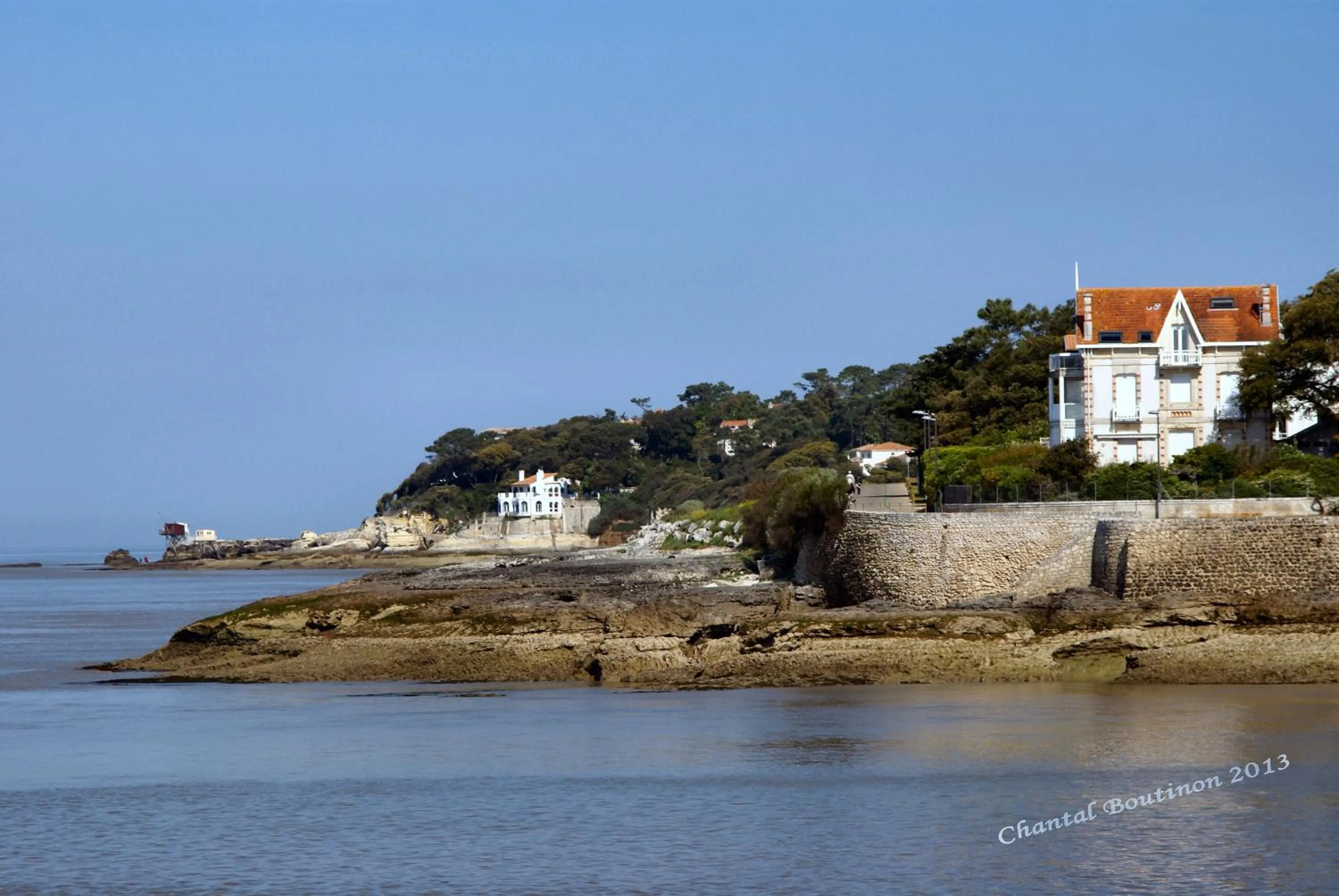CHAMBRE D'HOTES "Les Volets Bleus" à ROYAN - VAUX SUR MER - plage
