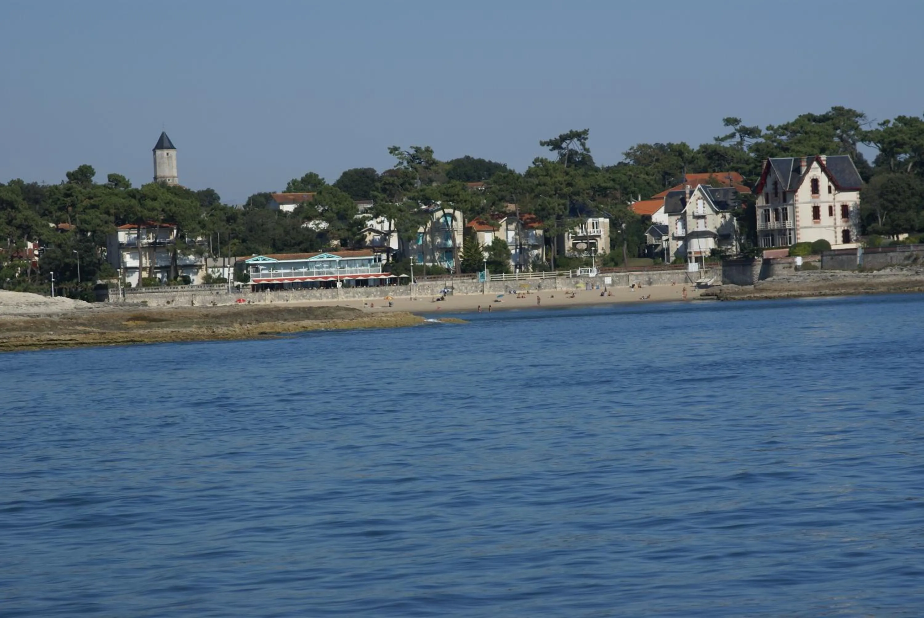 CHAMBRE D'HOTES "Les Volets Bleus" à ROYAN - VAUX SUR MER - plage