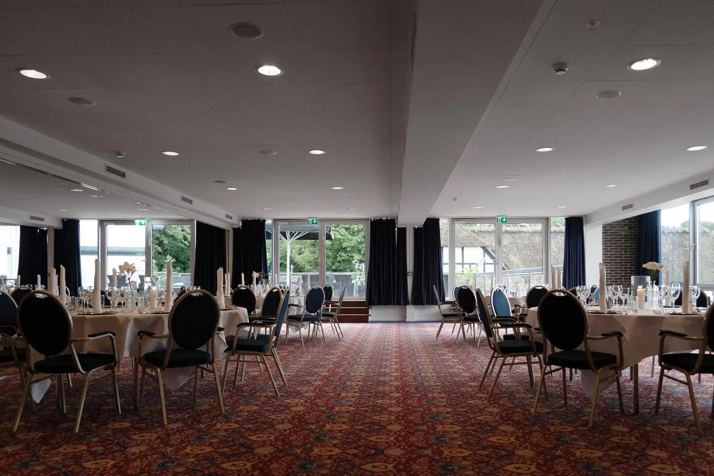 wedding in Helnan Marselis Hotel wedding in Helnan Marselis Hotel