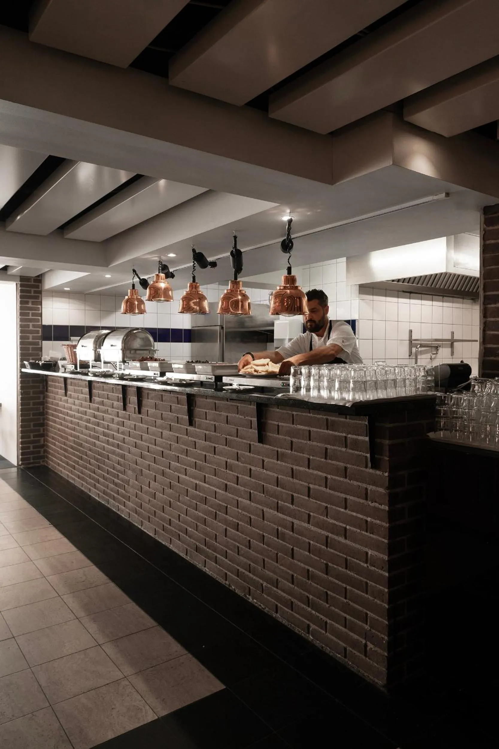 Restaurant/places to eat in Helnan Marselis Hotel