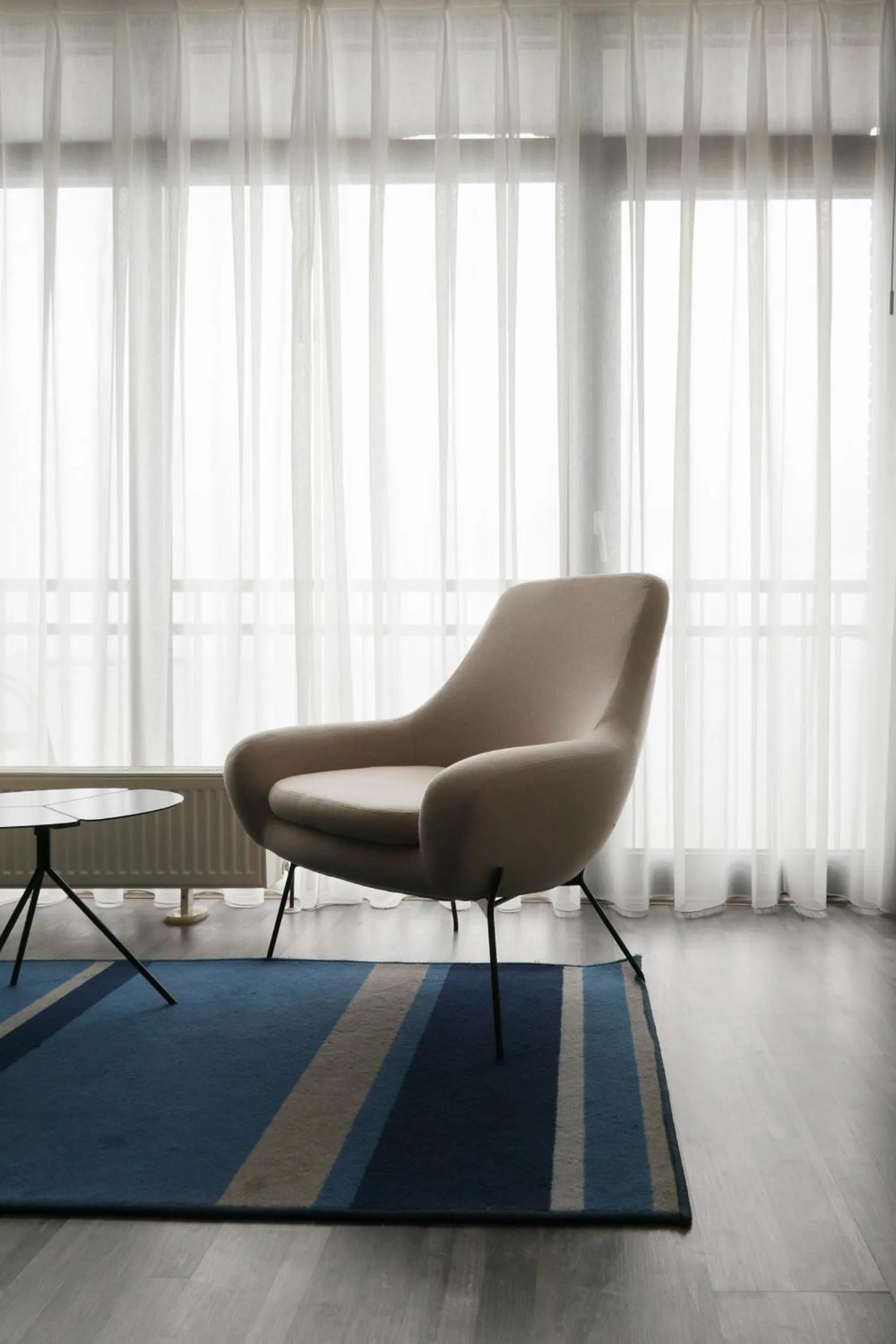 Seating area in Helnan Marselis Hotel