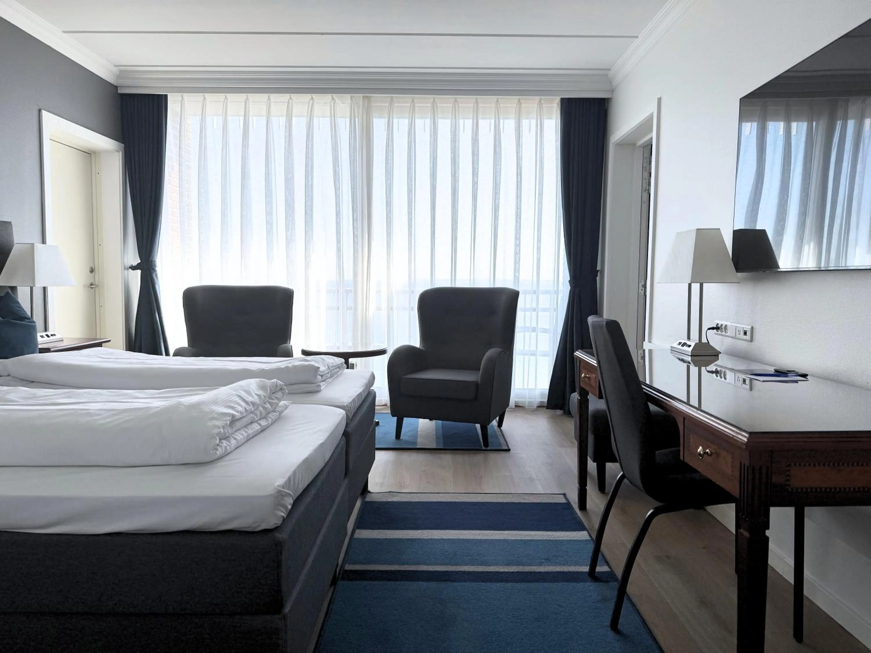 Bedroom, Bed in Helnan Marselis Hotel