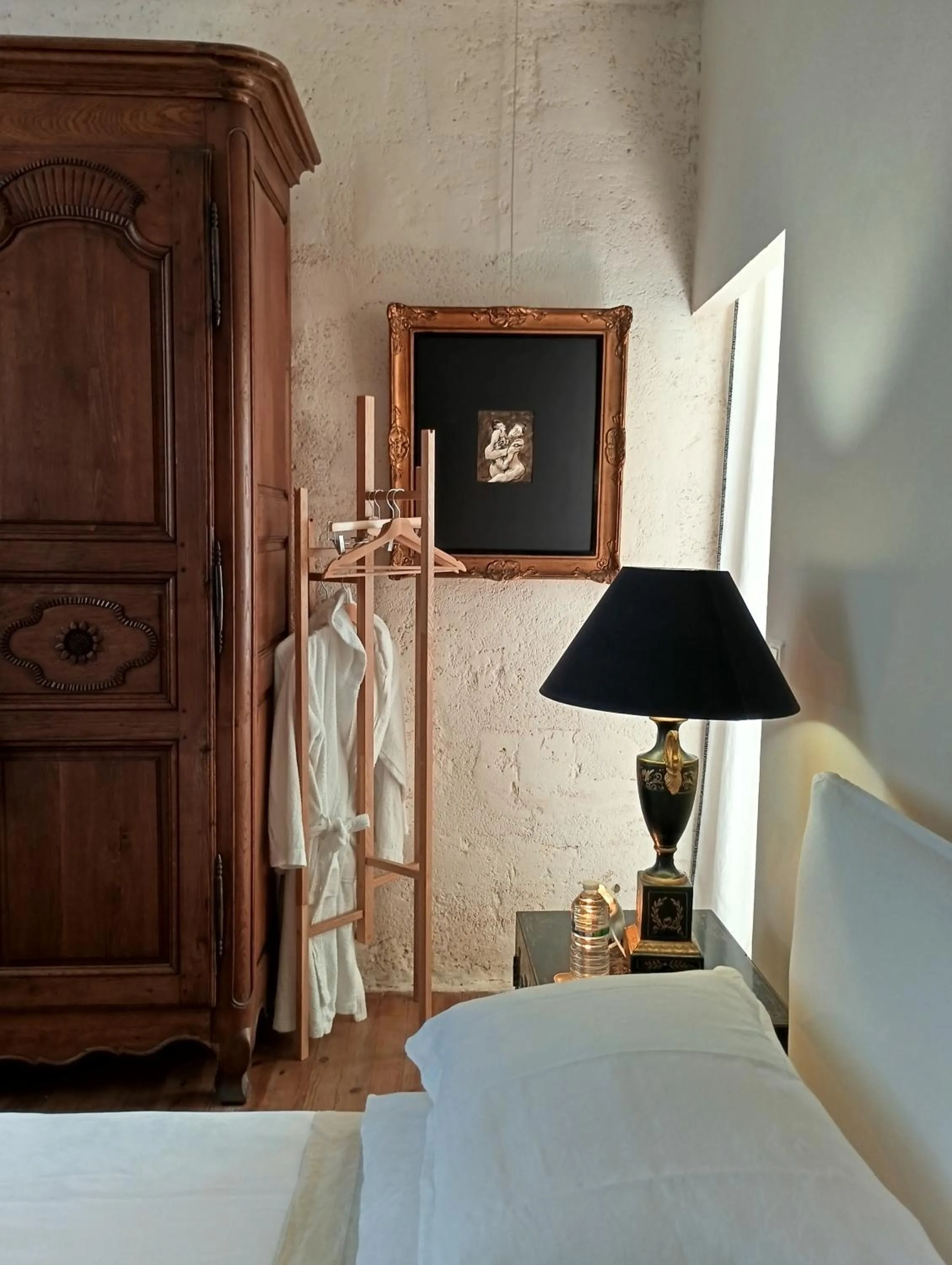 Bedroom, Bed in Suite dans Une Echoppe