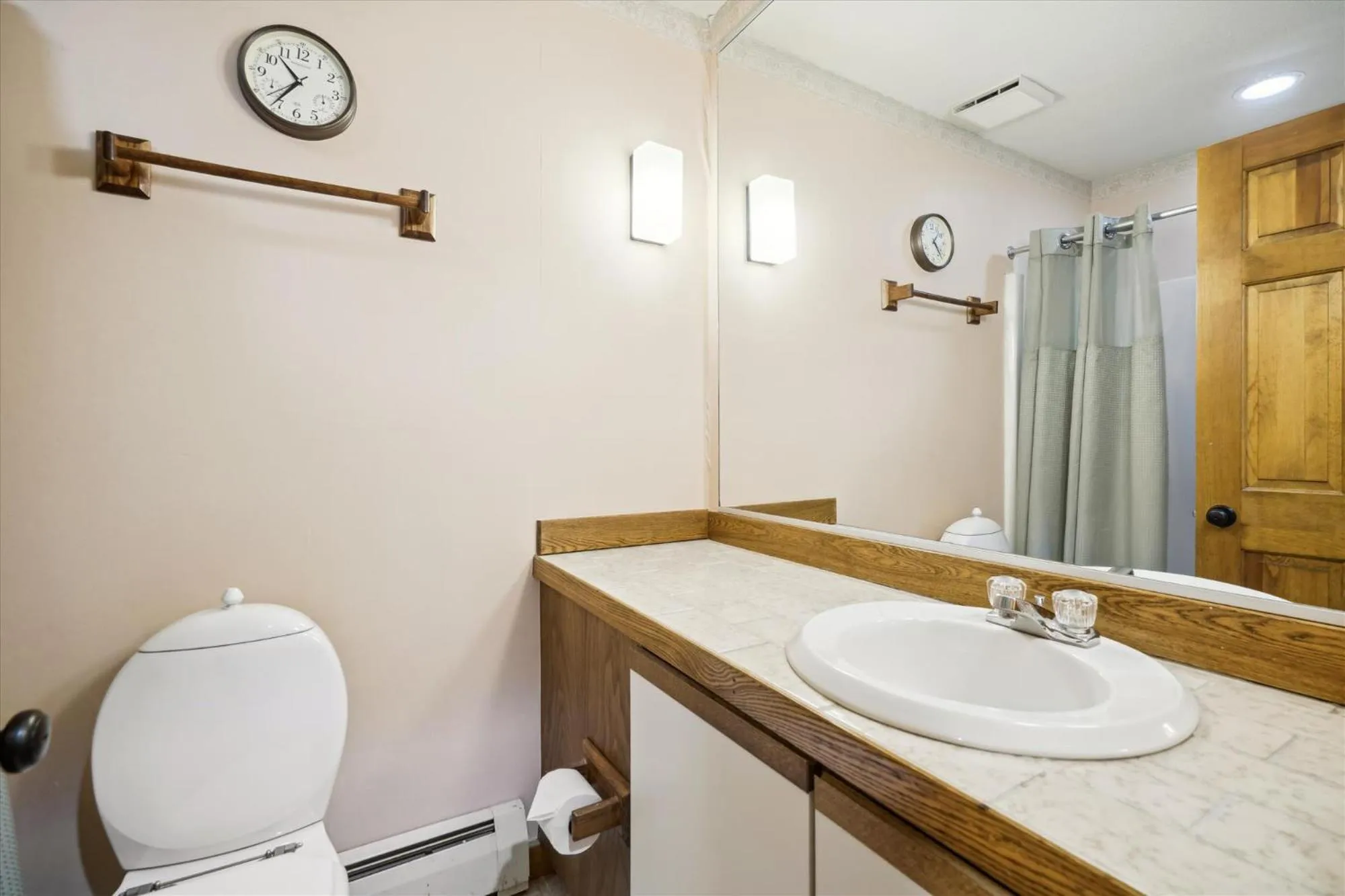 Toilet in Ski on ski off, conveniently located, 2 bedroom condo with beautiful views, access to indoor pool Sunrise B3