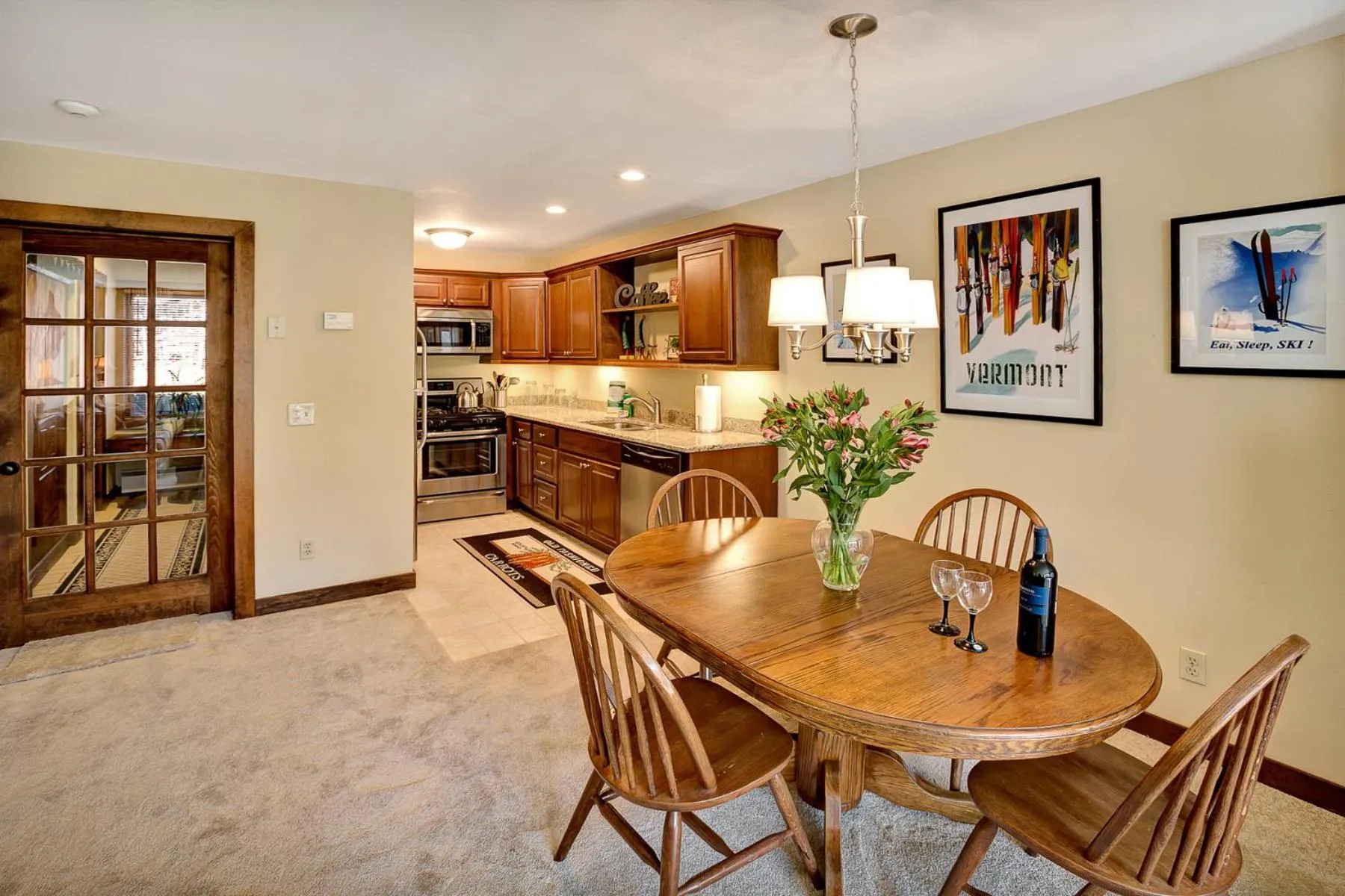 Dining area in Ski on ski off right from your door nicely decorated 2 bedroom, Sunrise L3