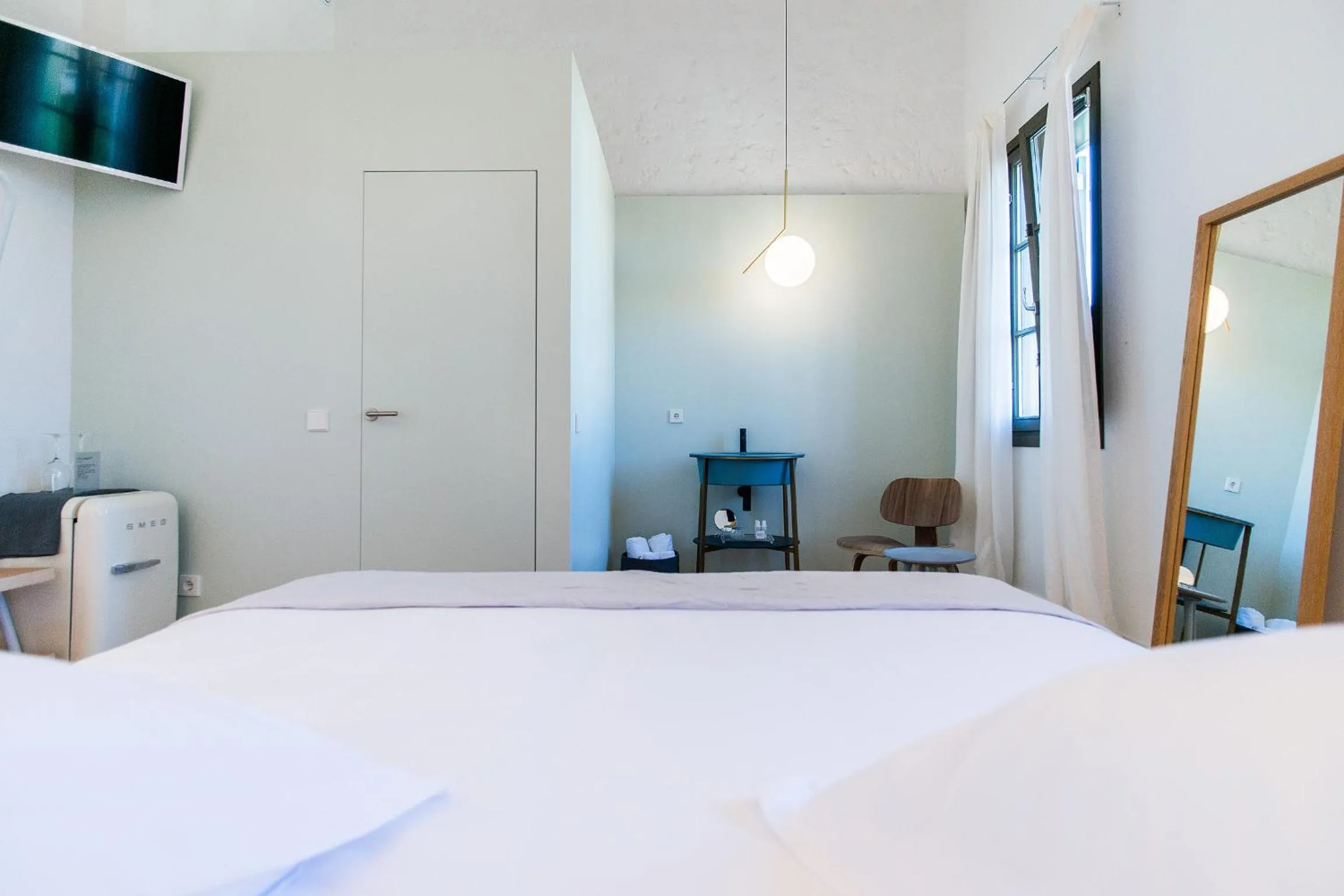 Photo of the whole room, Bed in Sodium Boutique Hotel