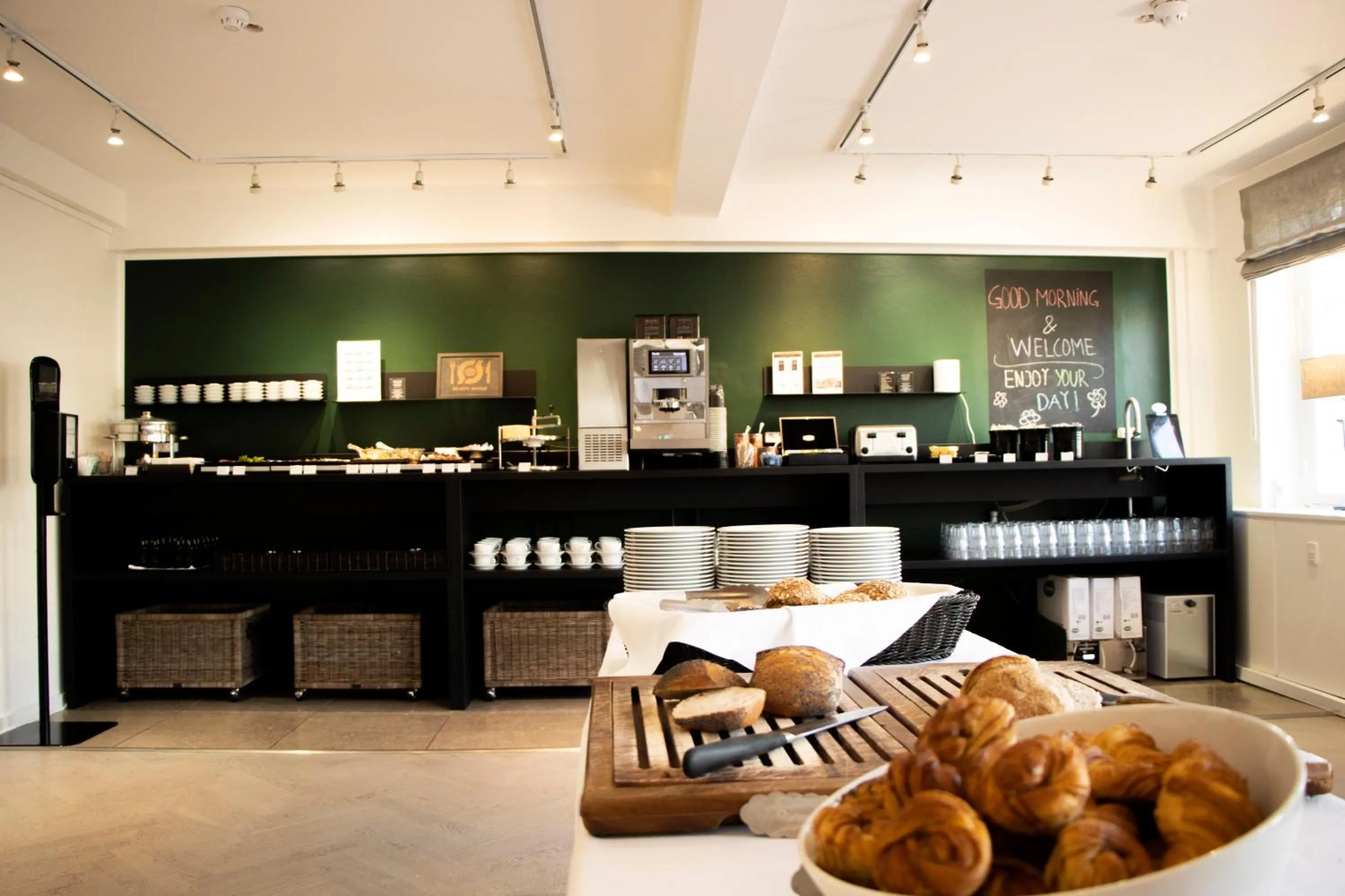 Restaurant/places to eat in Gentofte Hotel