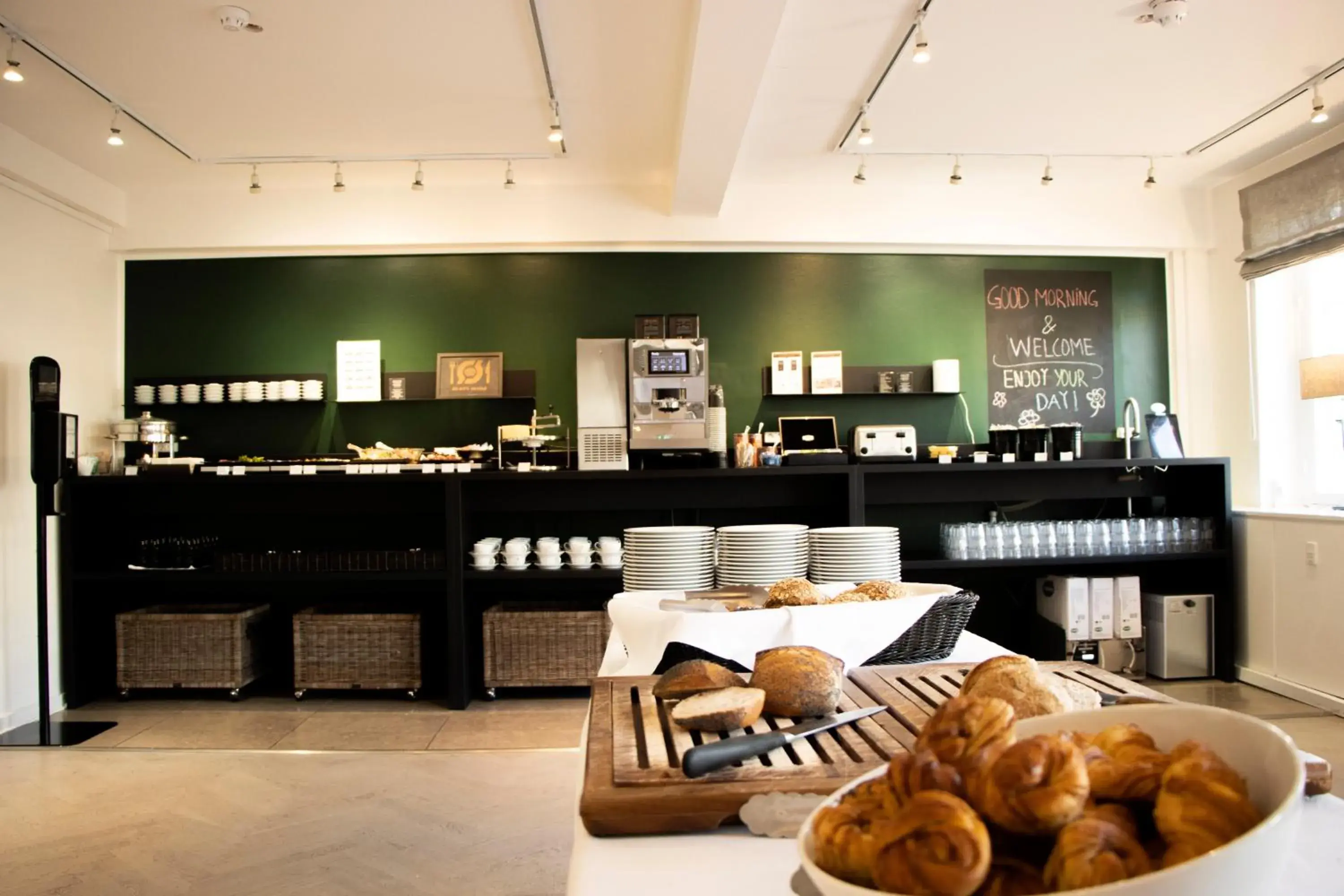 Restaurant/places to eat in Gentofte Hotel Restaurant/places to eat in Gentofte Hotel