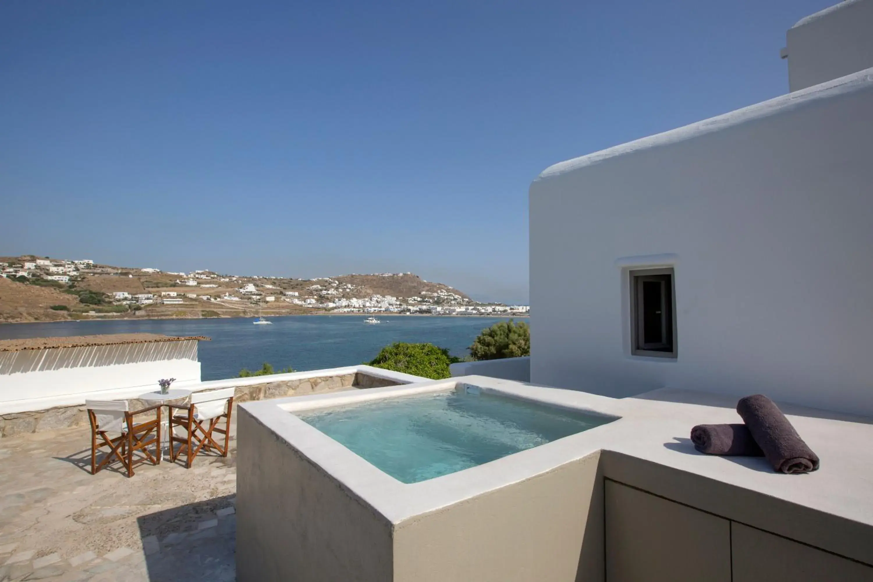 Premium Room with Outdoor Jetted Tub in Dreambox Mykonos Suites and Mini Villas Premium Room with Outdoor Jetted Tub in Dreambox Mykonos Suites and Mini Villas