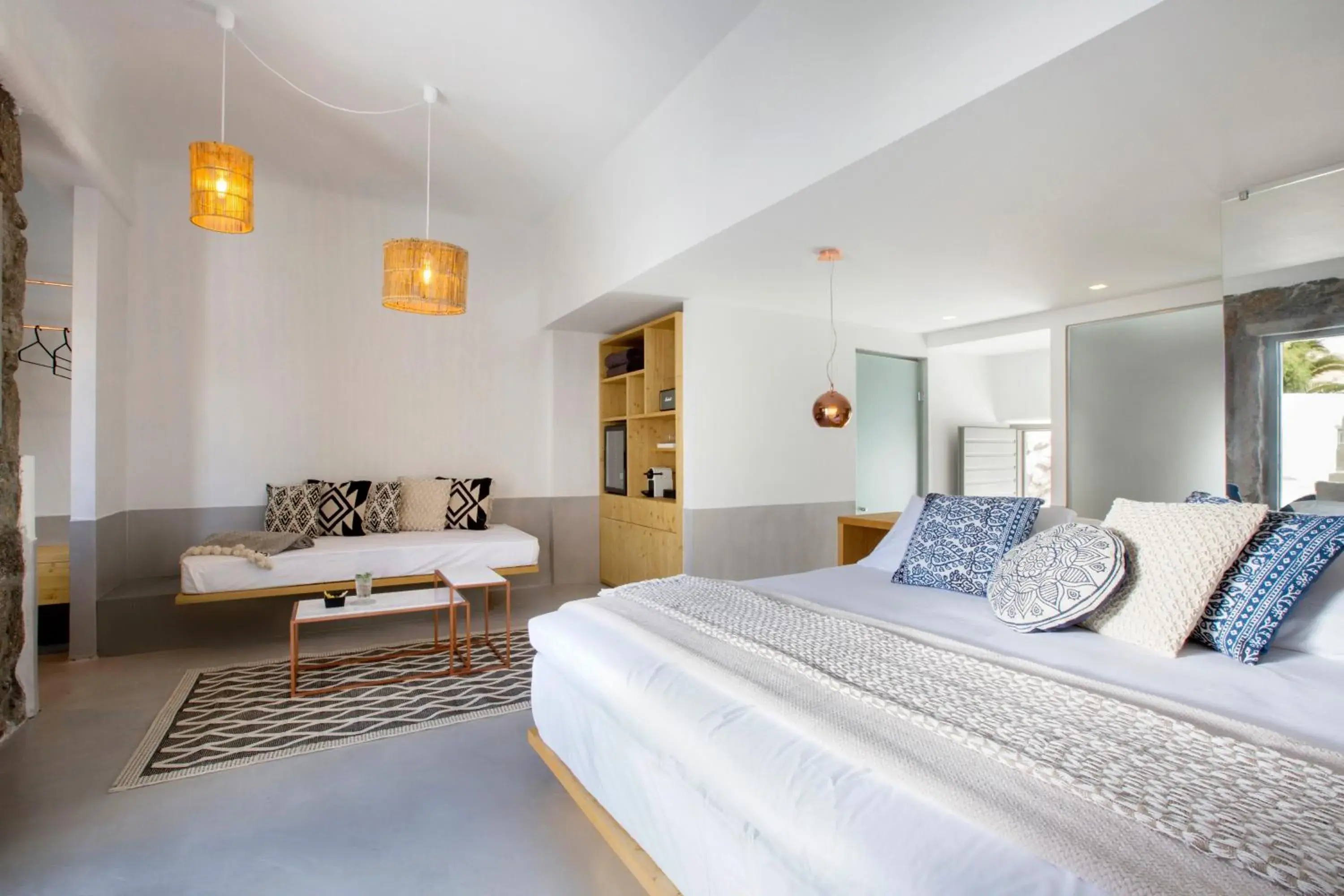 Seating area, Bed in Dreambox Mykonos Suites Seating area, Bed in Dreambox Mykonos Suites