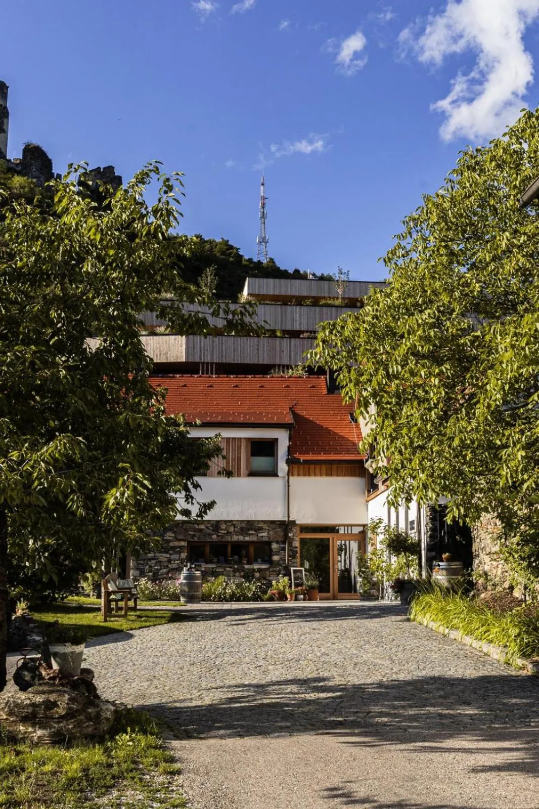 Property building in Weinhaus Nigl - Hotel, Restaurant und Spa