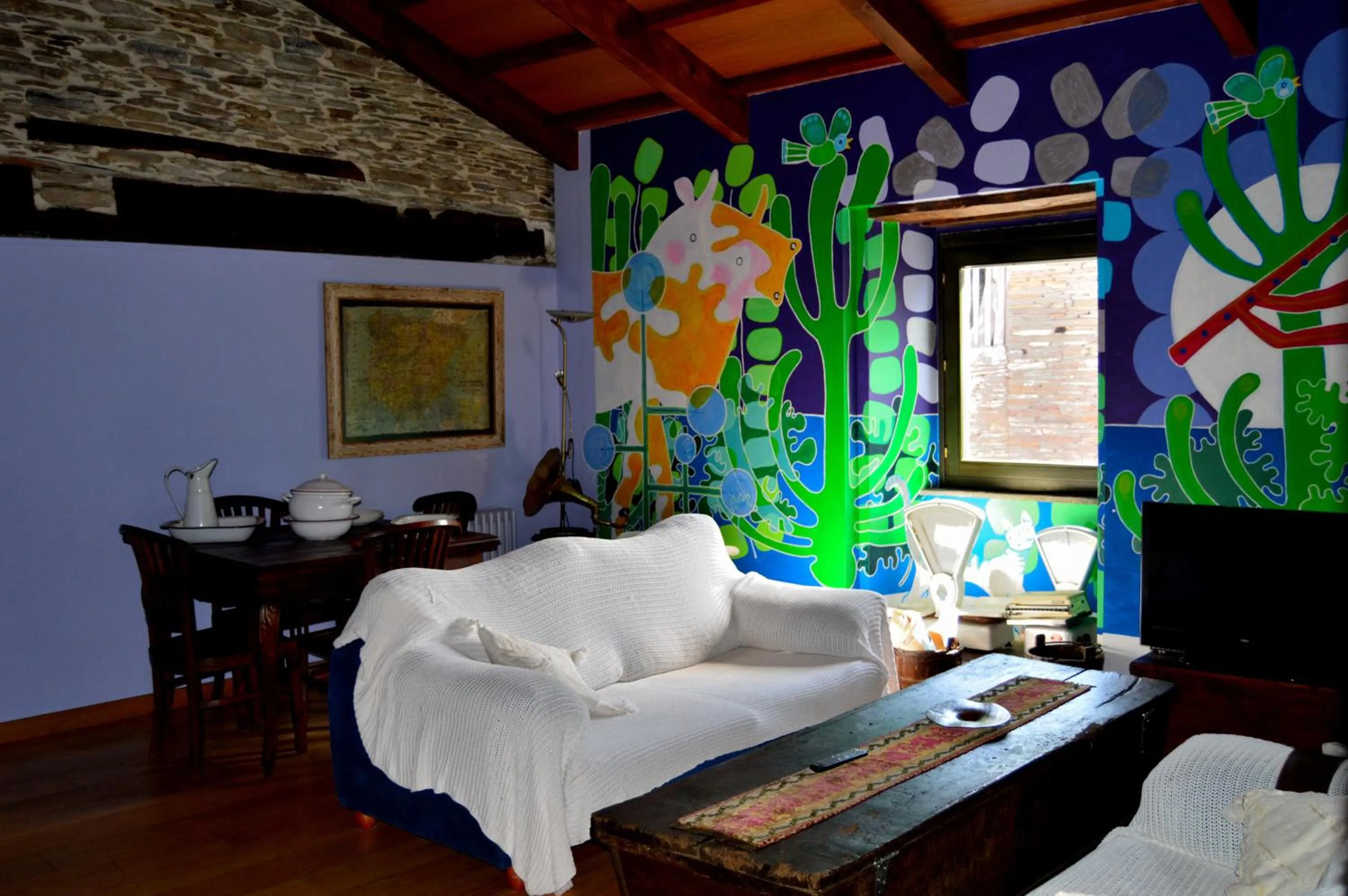 Seating area in Casa de Baixo