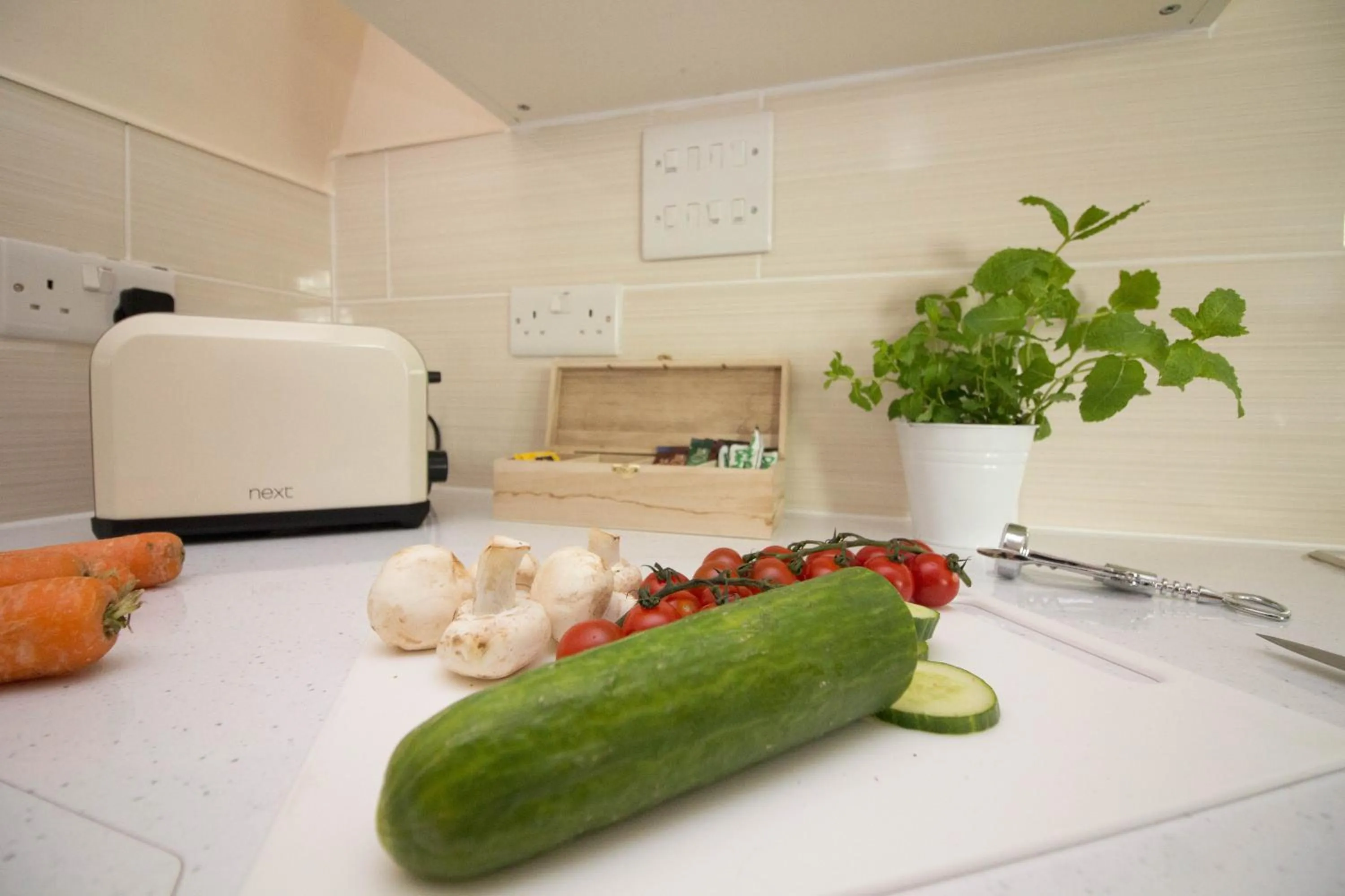 Kitchen or kitchenette in Castle Point Apartments Southampton Premier Lodge