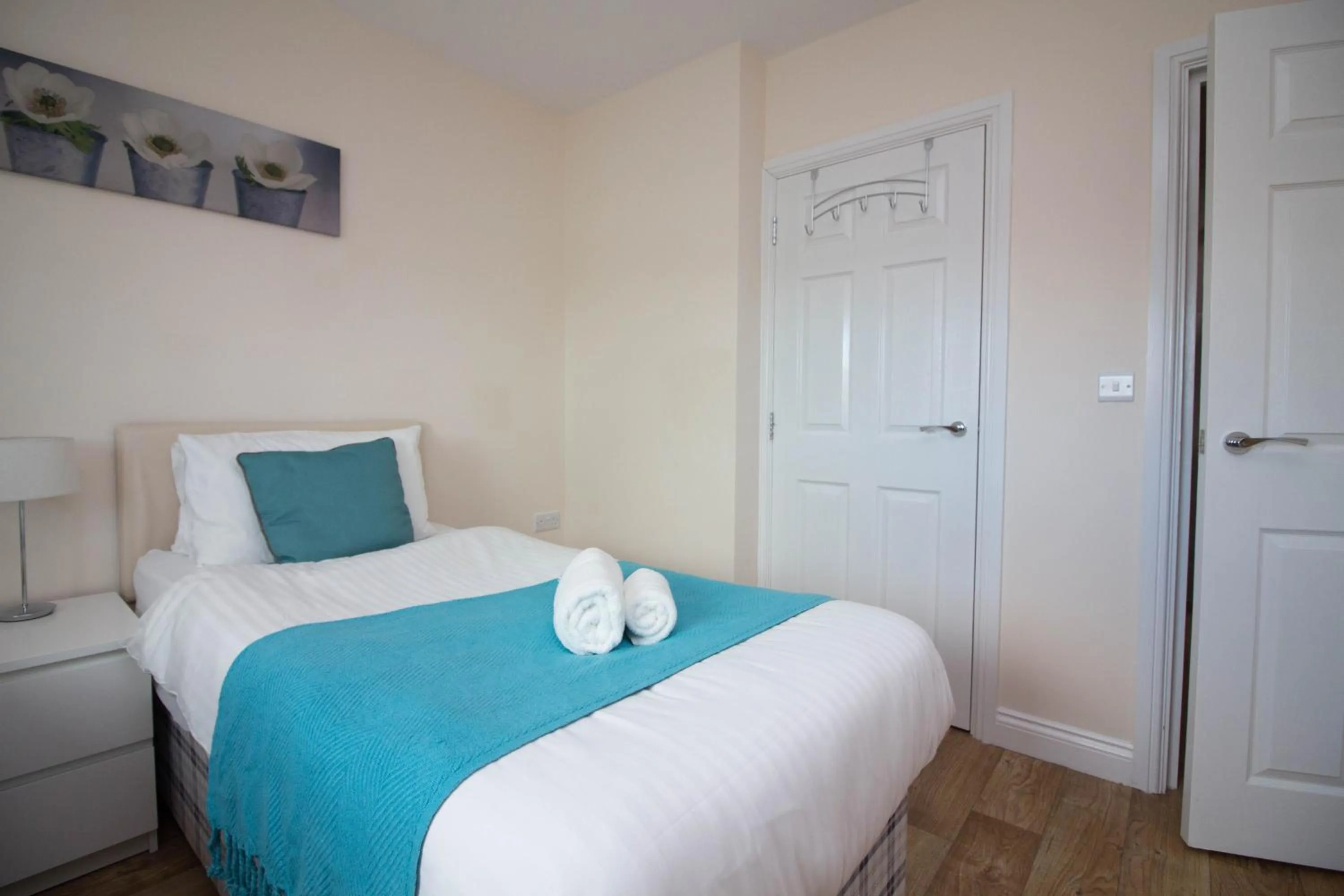 Bedroom, Bed in Castle Point Apartments Southampton Premier Lodge