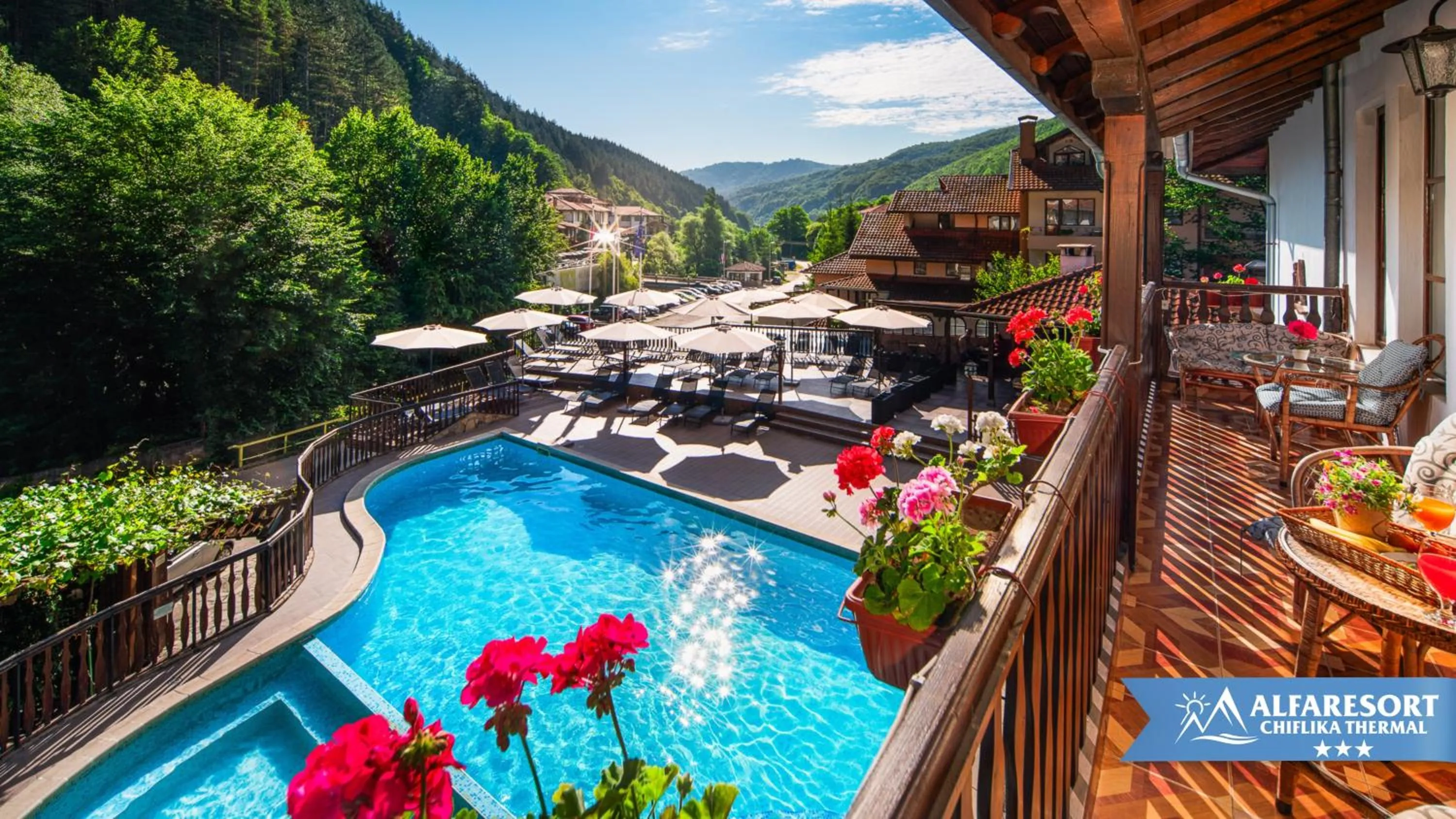 Swimming pool in Hotel Alfaresort Thermal Chiflika